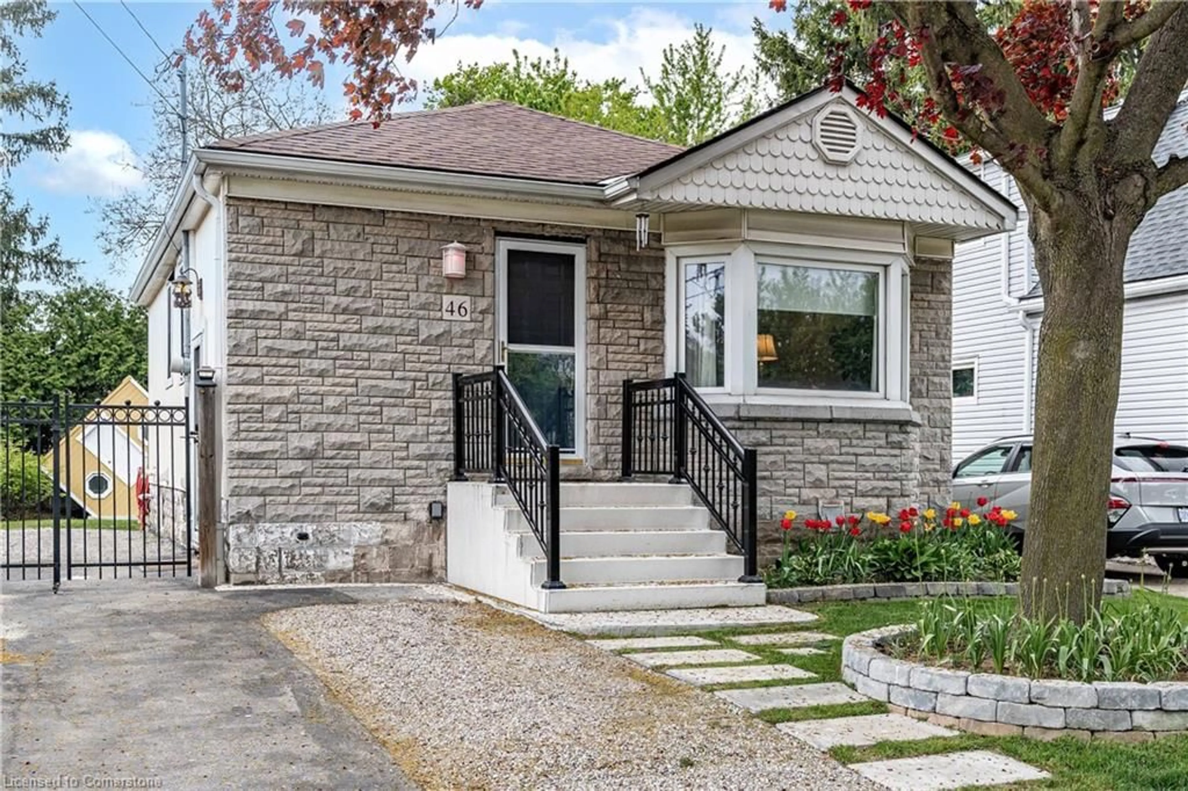 Home with brick exterior material, street for 46 East 38th St, Hamilton Ontario L8V 4E5