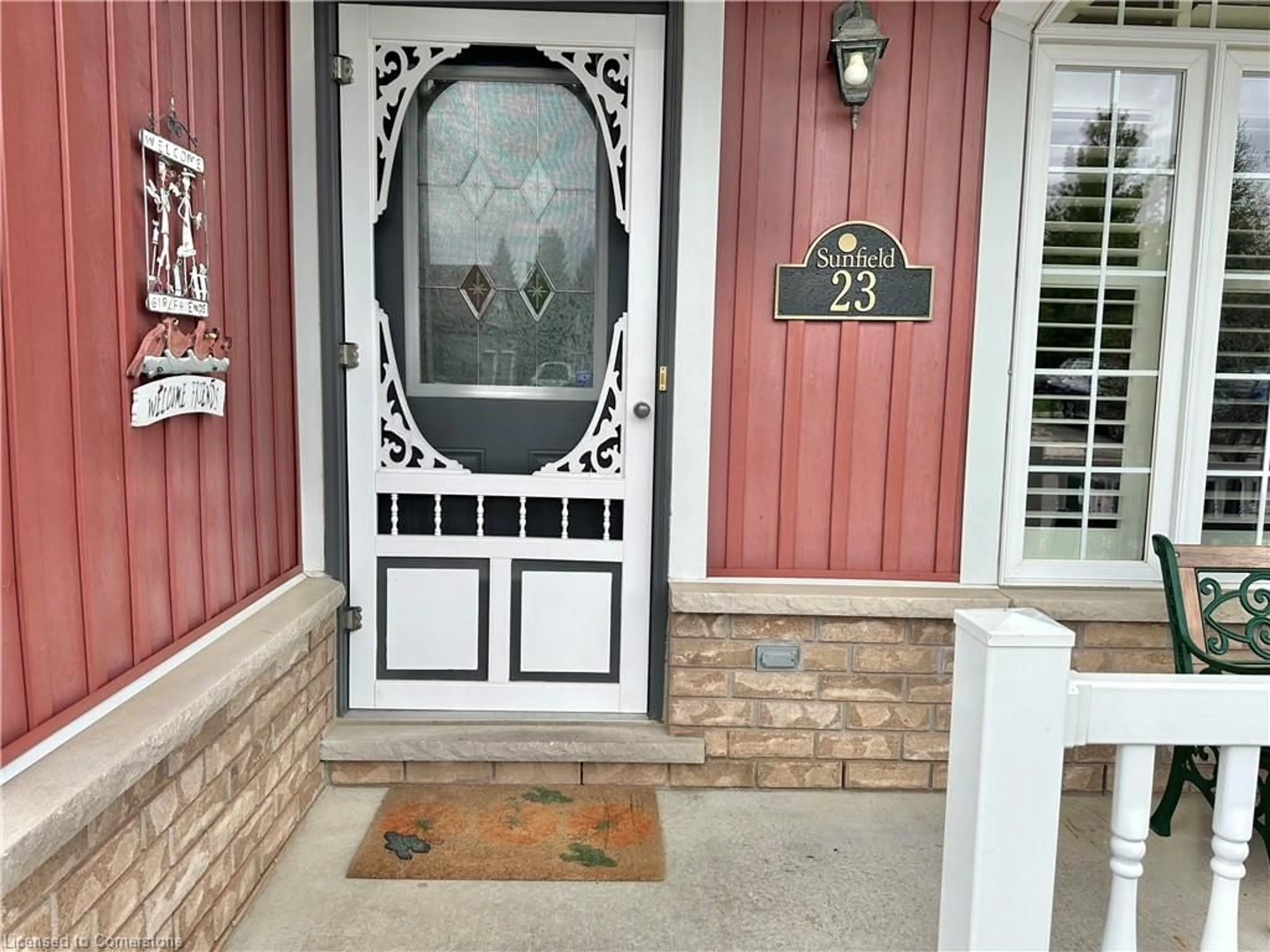 Indoor entryway for 410 Queen St #23, Simcoe Ontario N3Y 0A3