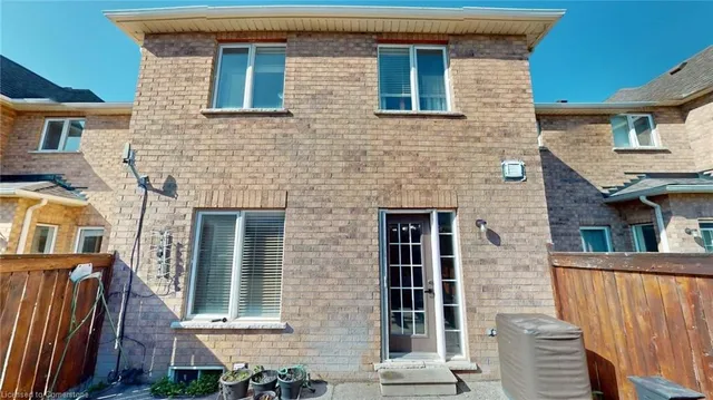 Additional property image - 206 Springstead Ave