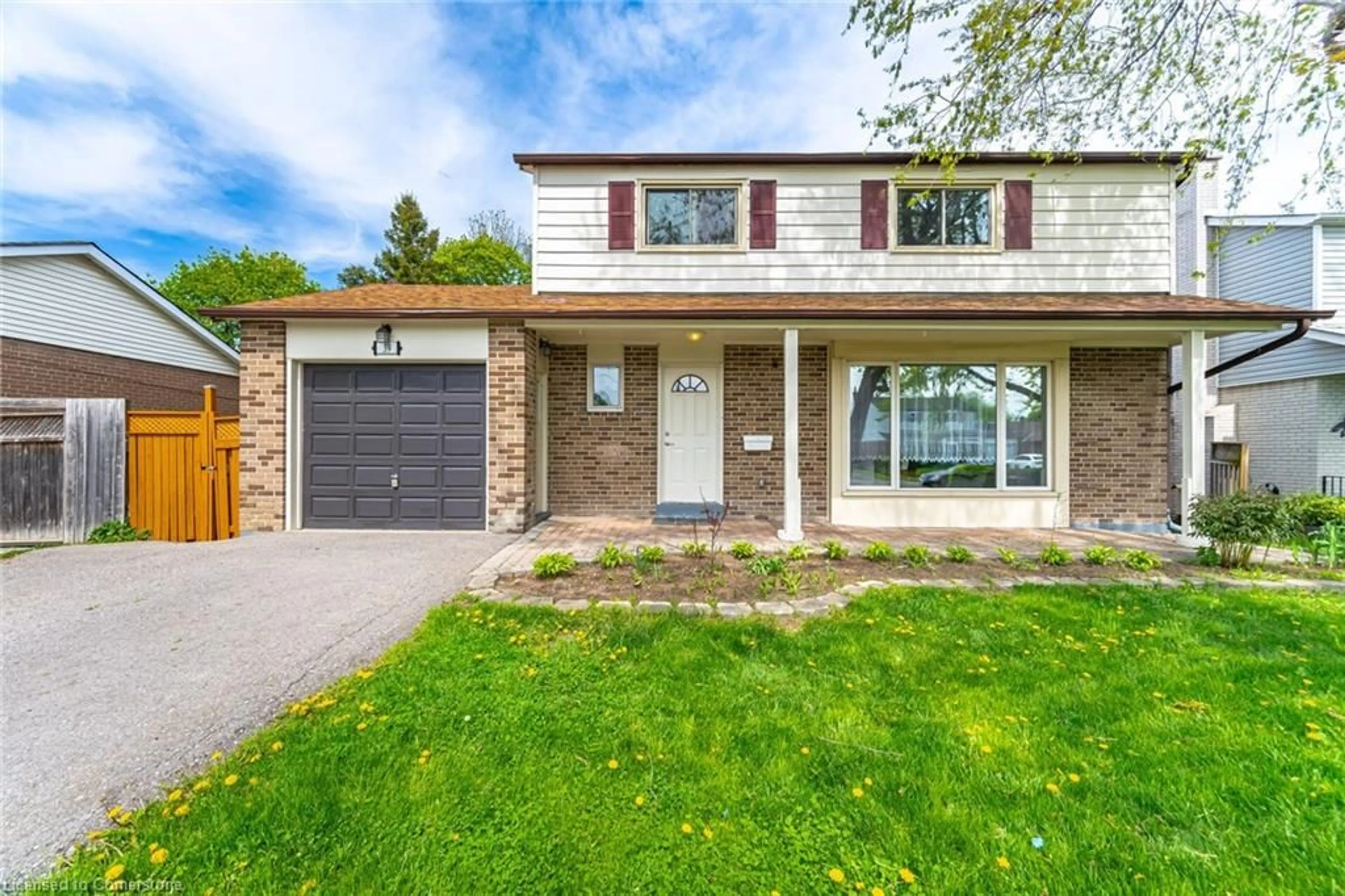 Home with brick exterior material, street for 39 Aberdeen Cres, Brampton Ontario L6T 2P8