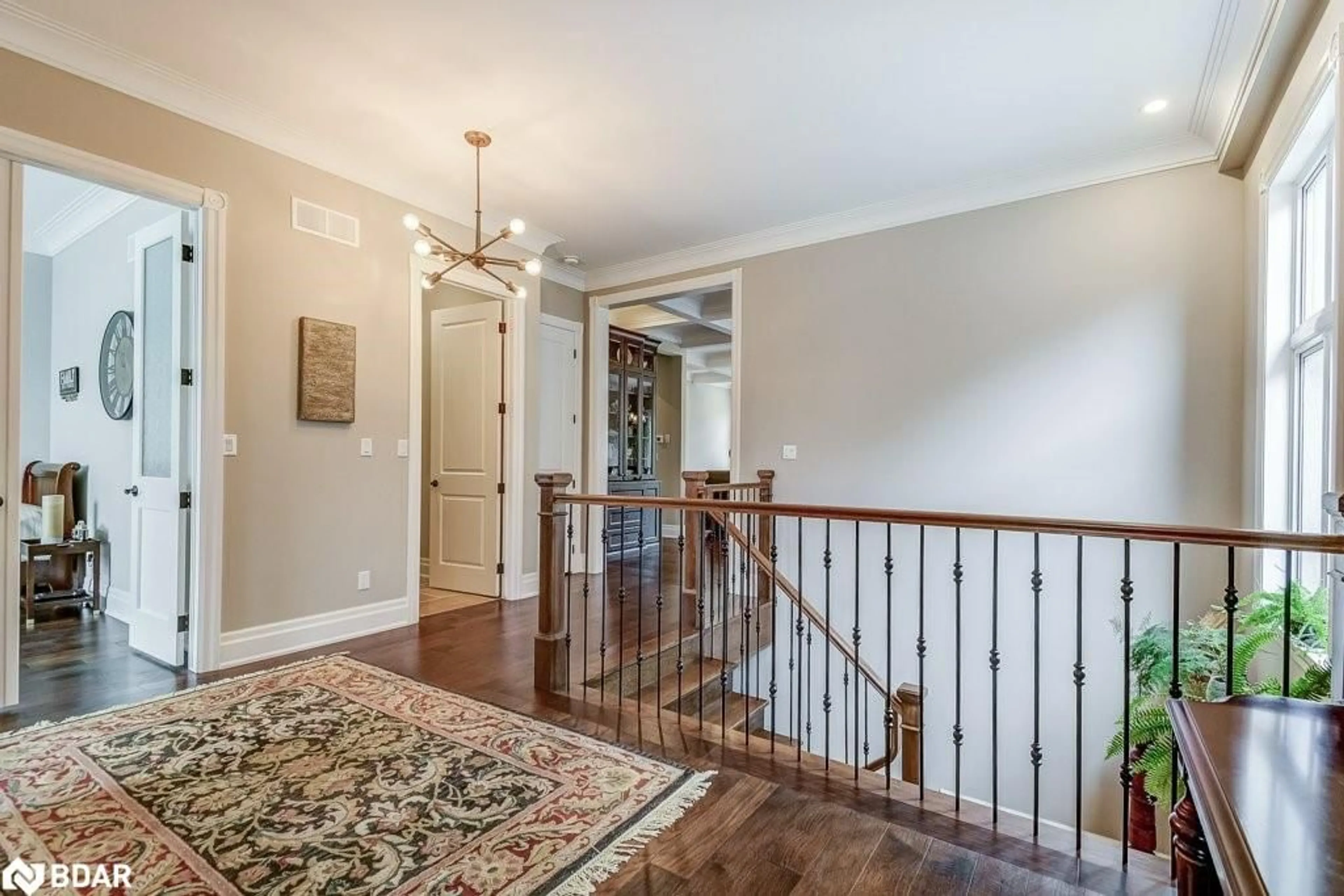 Indoor entryway for 413 Nassau St, Niagara-on-the-Lake Ontario L0S 1J0