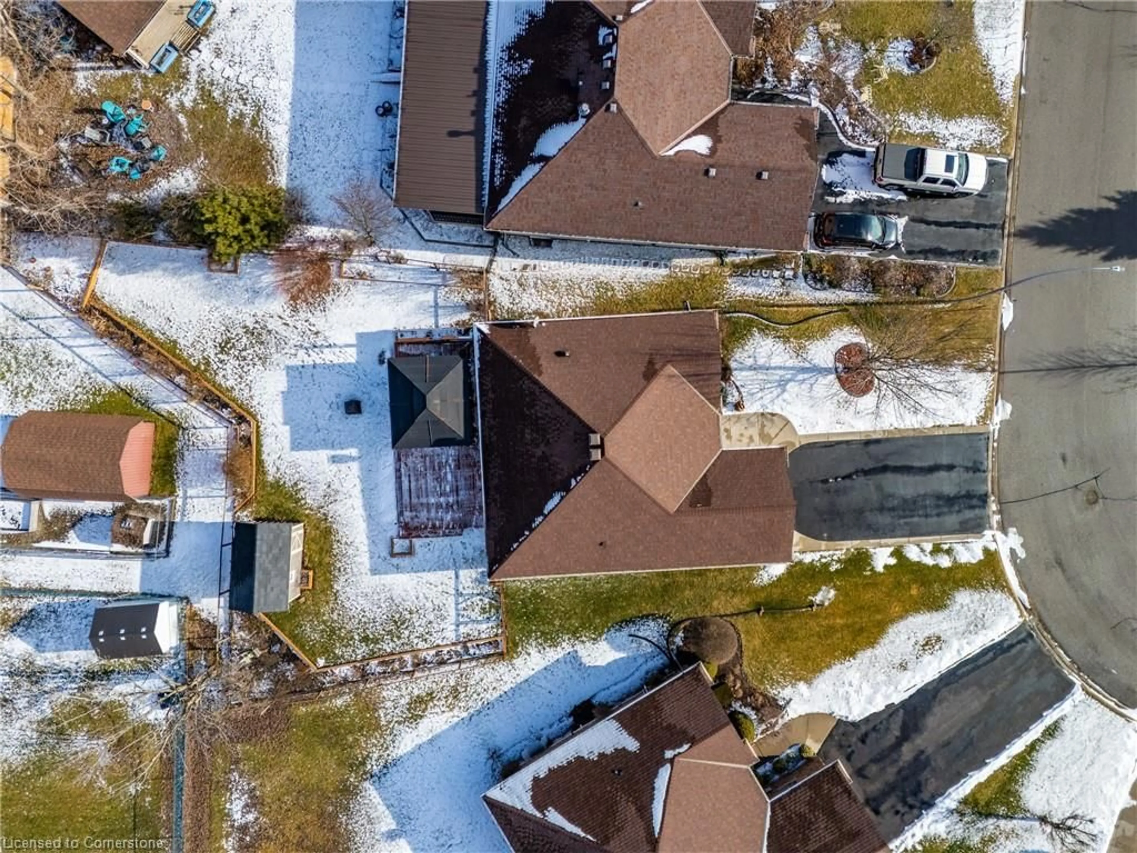 A pic from outside/outdoor area/front of a property/back of a property/a pic from drone, street for 42 Davis St, Jarvis Ontario N0A 1J0