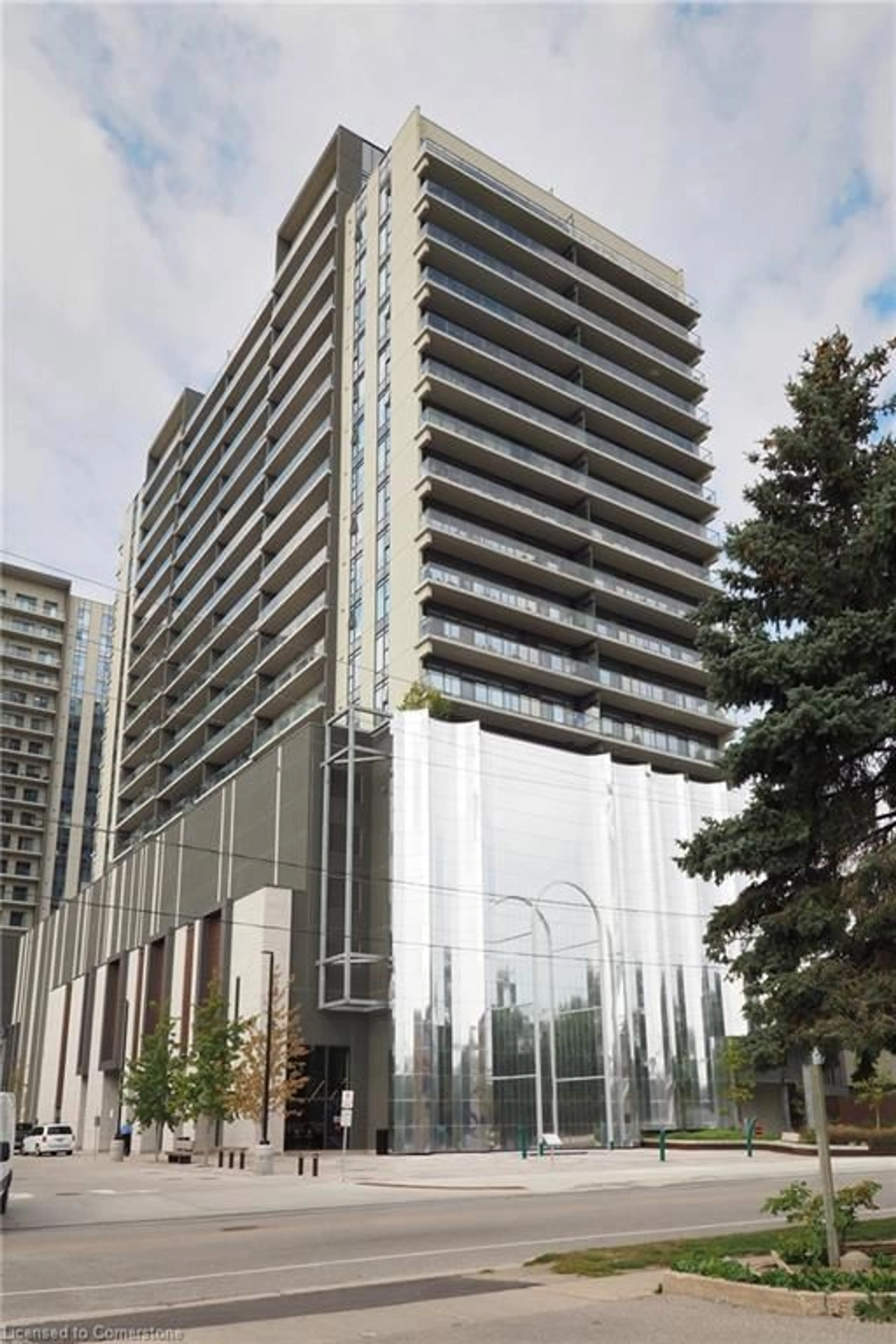 Indoor foyer for 50 Grand Ave #1904, Cambridge Ontario N1S 0C2