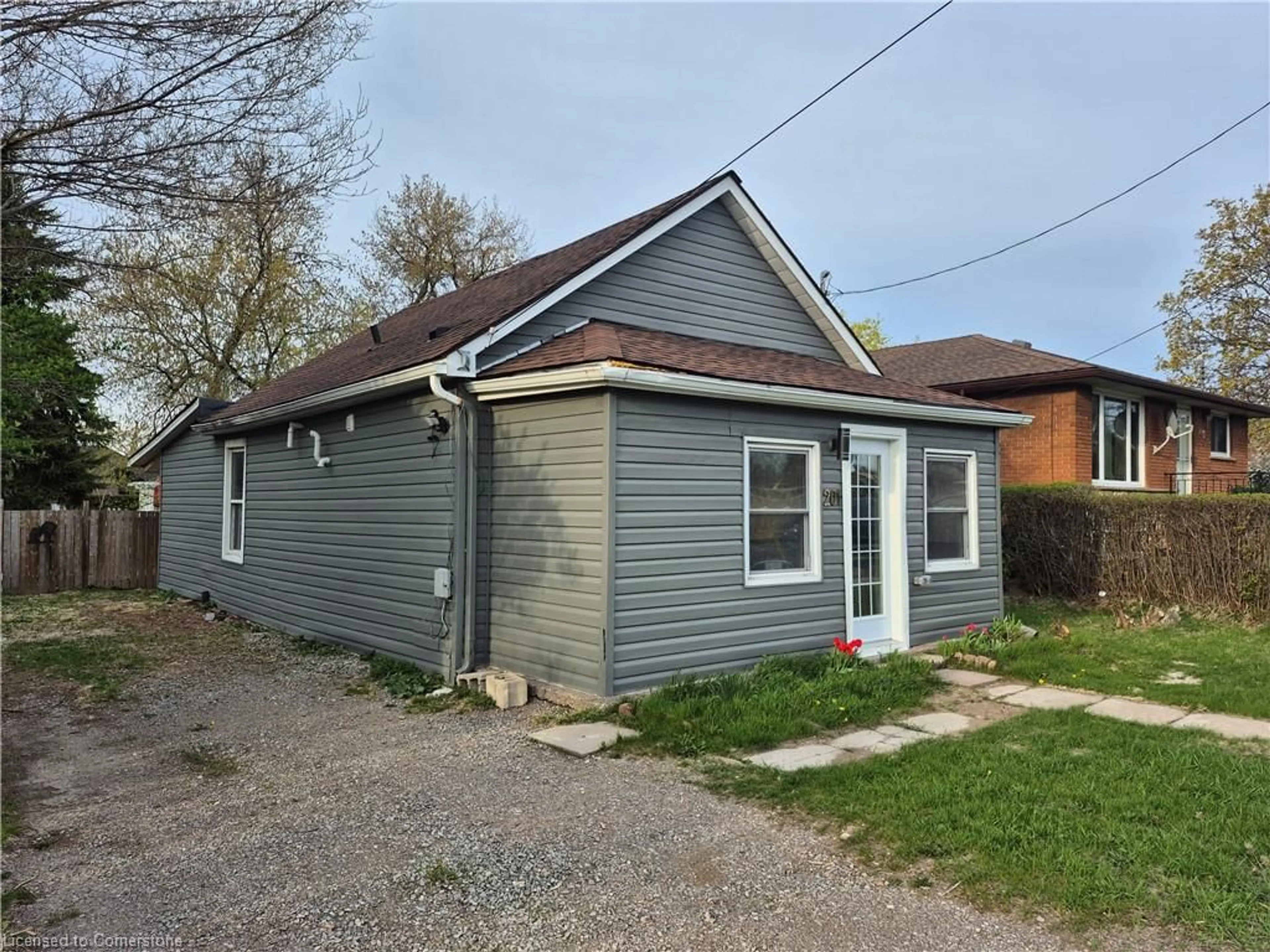 Shed for 201 Fennell Ave, Hamilton Ontario L9A 1S5