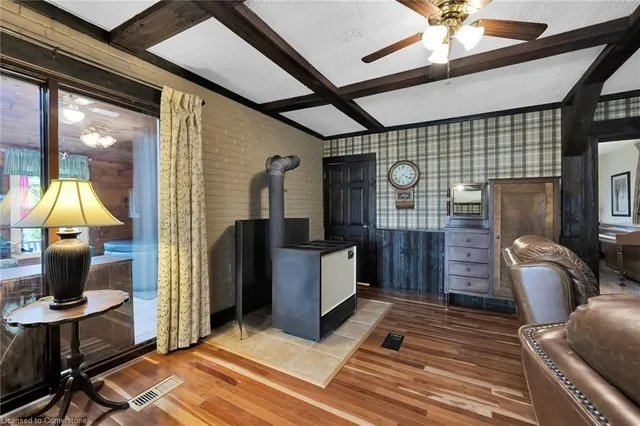 Additional property image - 829 Millgrove Side Rd