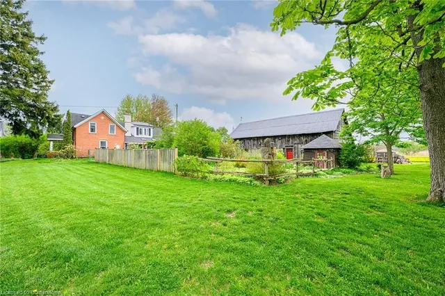 Additional property image - 829 Millgrove Side Rd