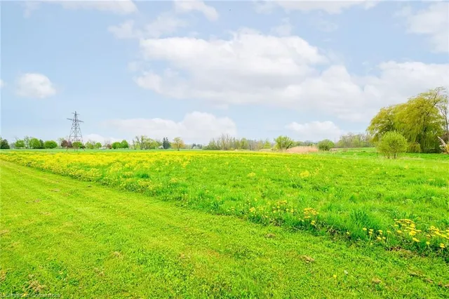Additional property image - 829 Millgrove Side Rd