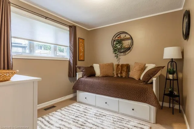 Additional property image - 3 Glen Crt