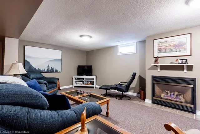 Additional property image - 3 Glen Crt