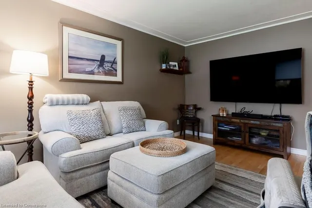 Additional property image - 3 Glen Crt