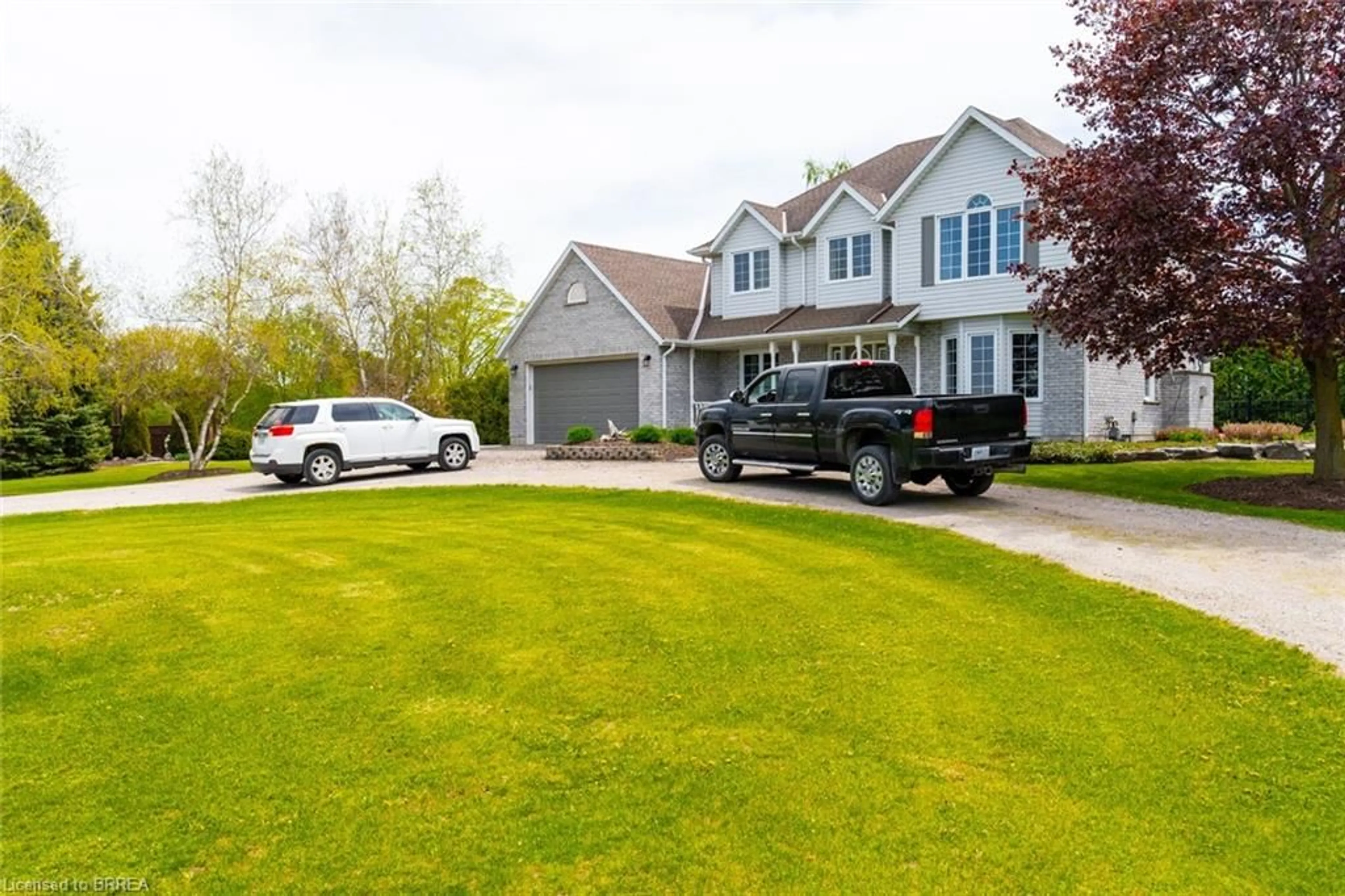 A pic from outside/outdoor area/front of a property/back of a property/a pic from drone, street for 1 Fourth Concession Rd, Burford Ontario N0E 1A0
