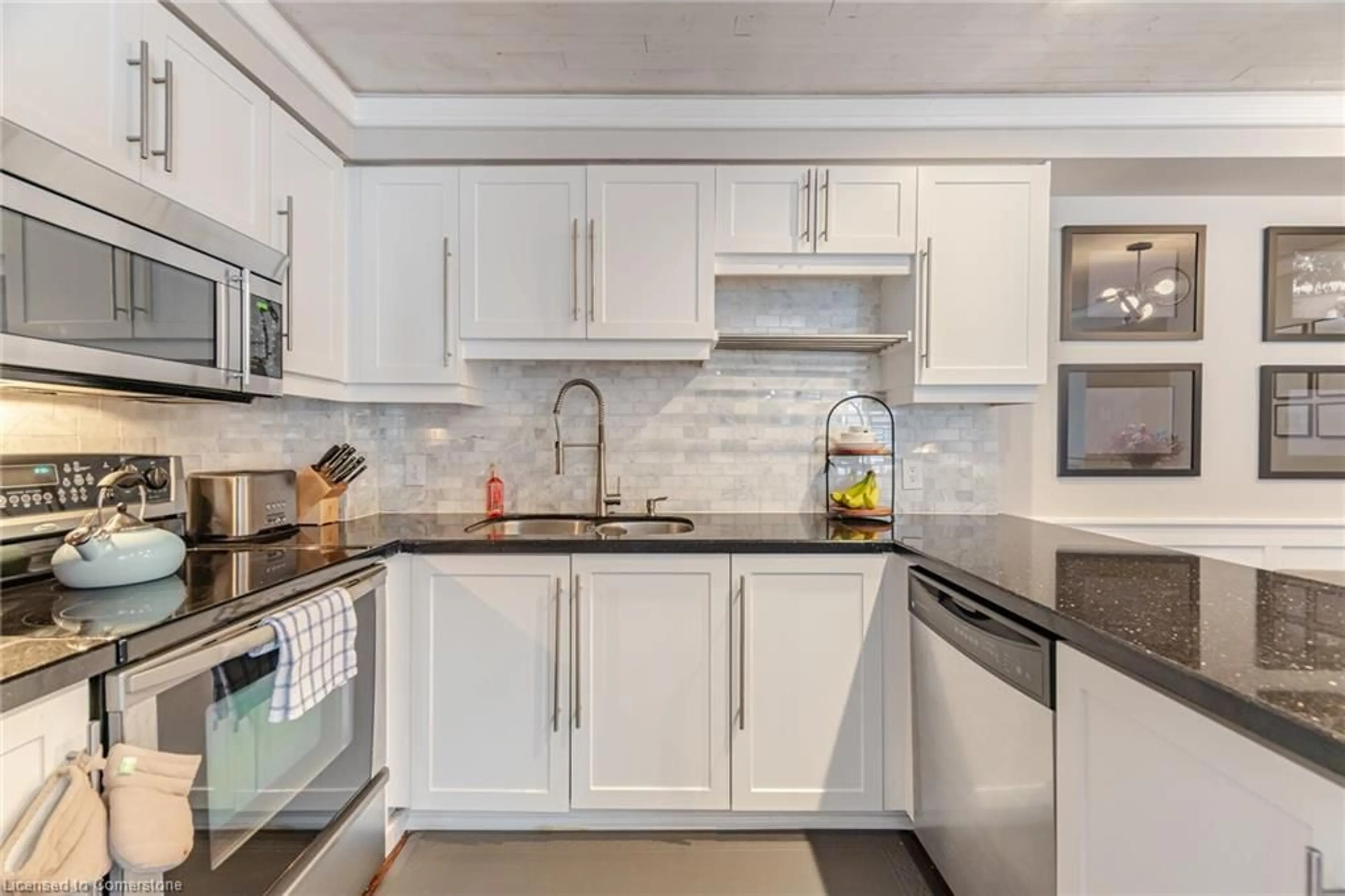 Open concept kitchen, ceramic/tile floor for 1701 Lampman Ave #701, Burlington Ontario L7L 6R7