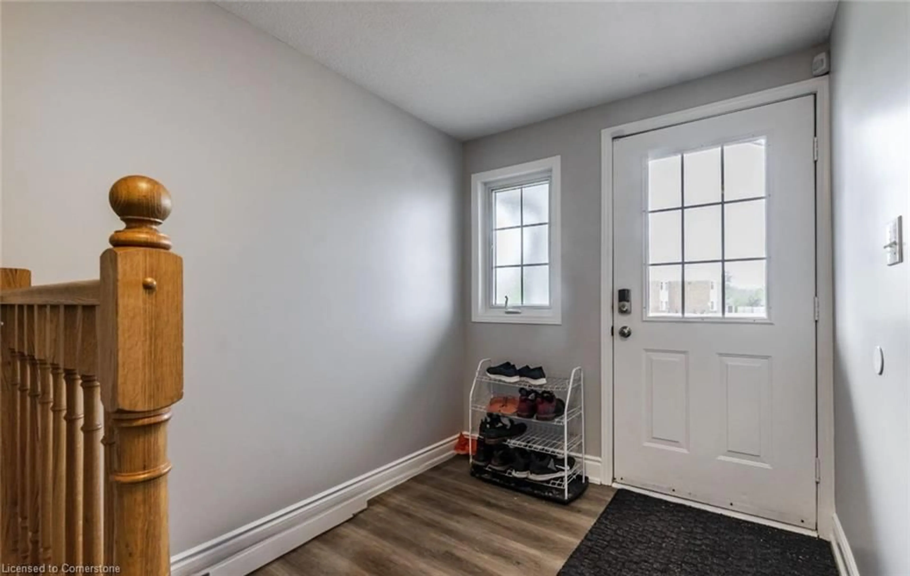 Indoor entryway for 230 Activa Ave, Kitchener Ontario N2E 3T8