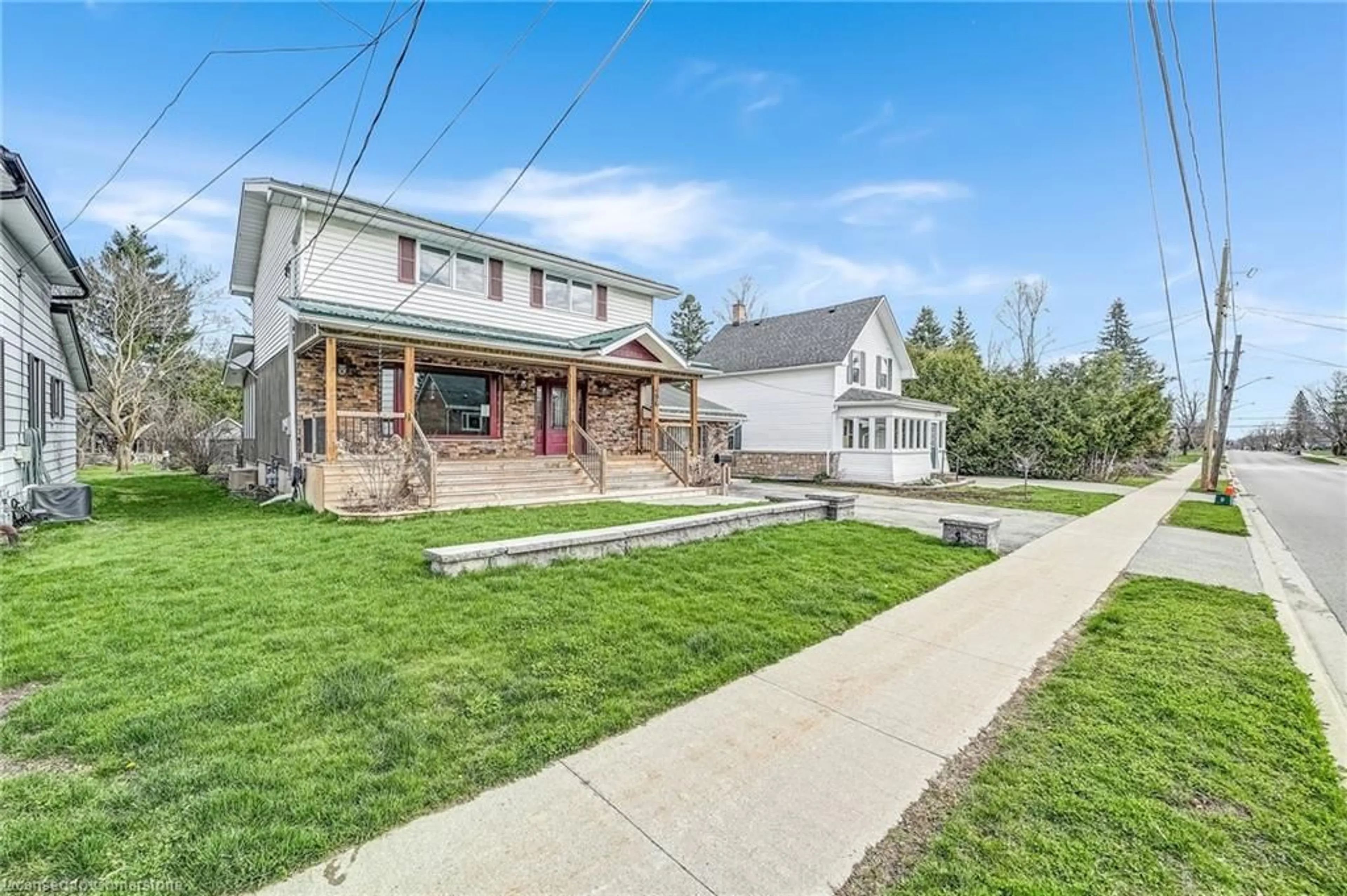 A pic from outside/outdoor area/front of a property/back of a property/a pic from drone, street for 96 Elgin St, Kawartha Lakes Ontario K9V 3W7