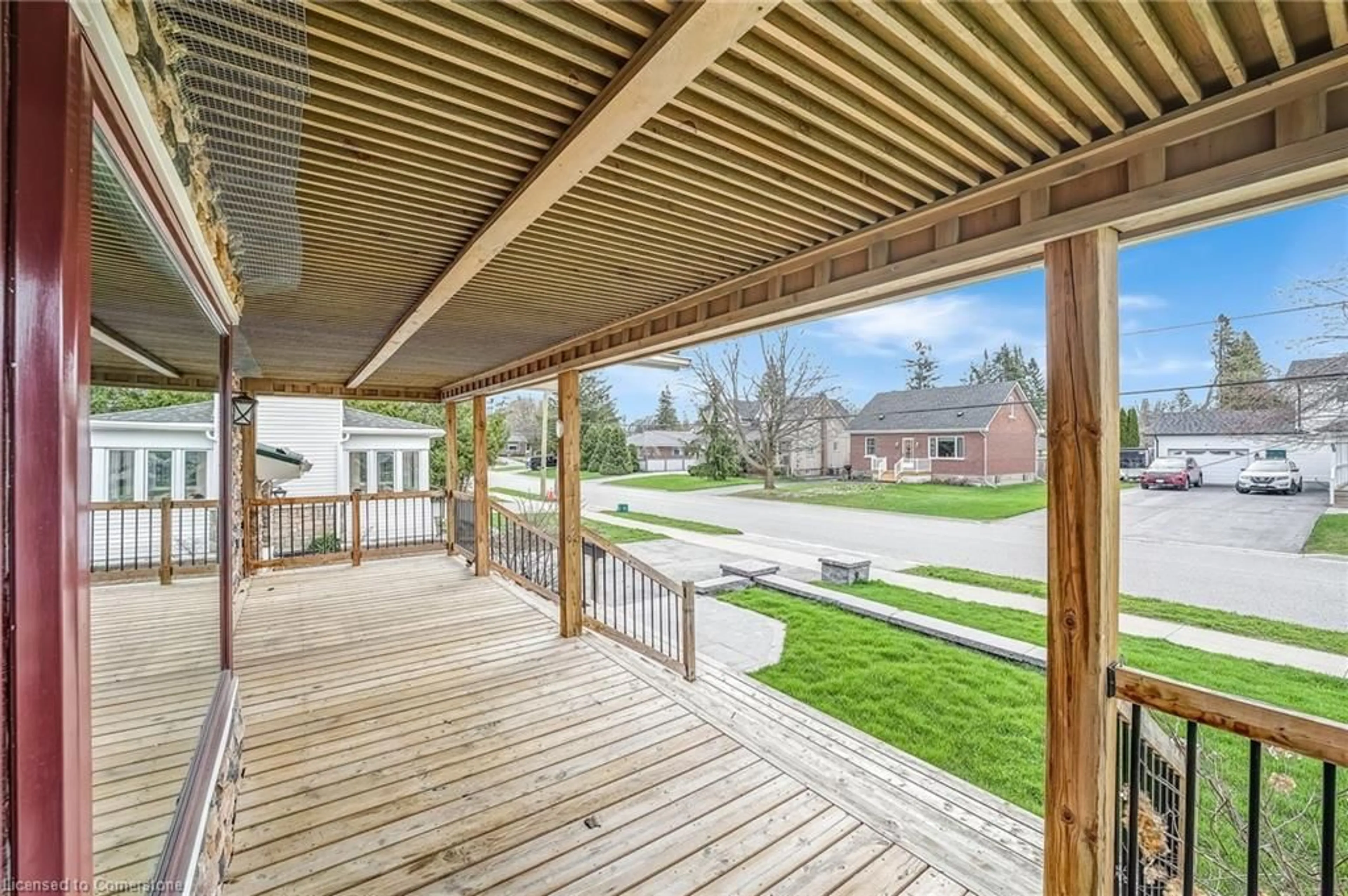 Patio, street for 96 Elgin St, Kawartha Lakes Ontario K9V 3W7