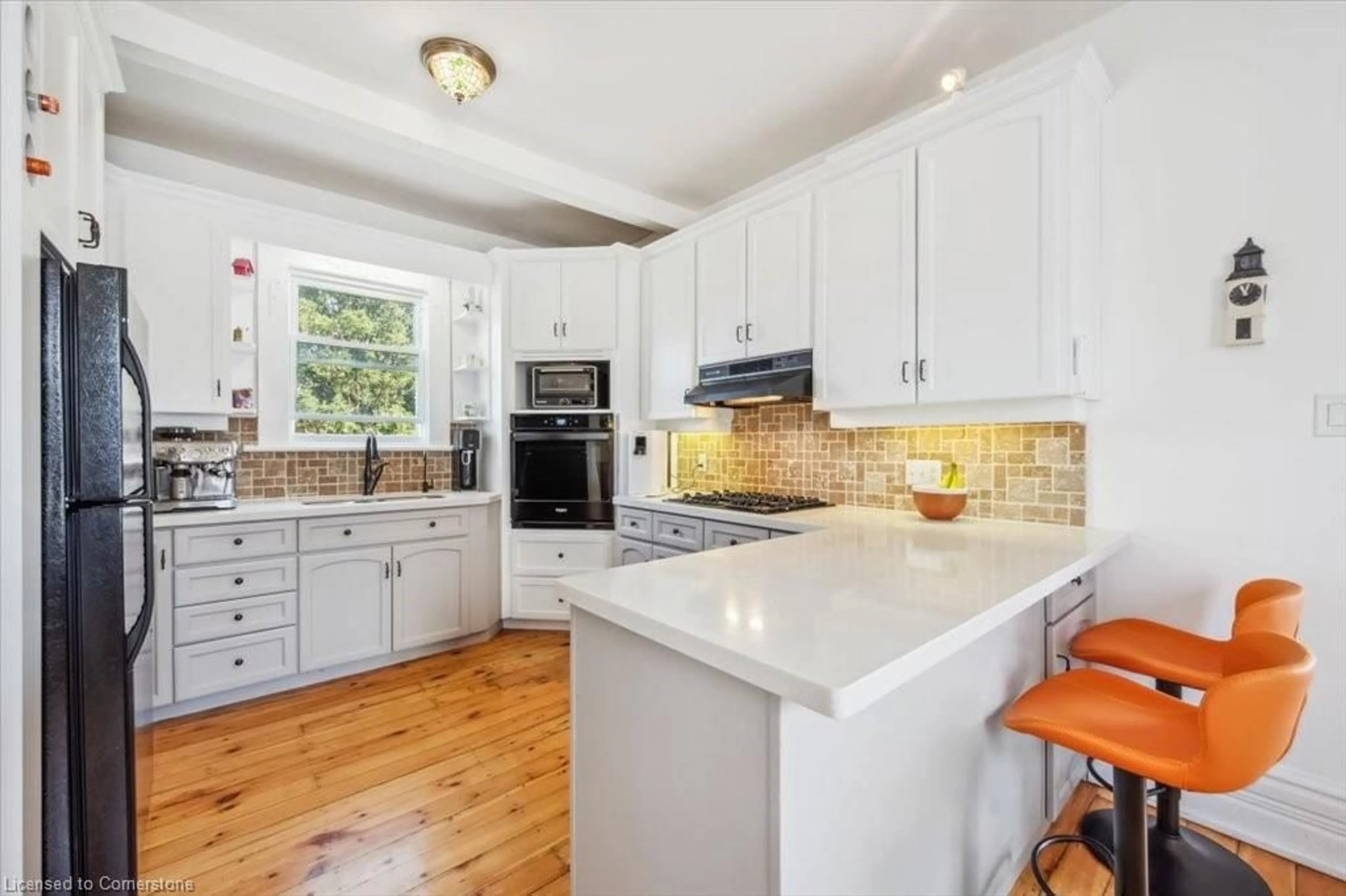 Open concept kitchen, unknown for 572 Woolwich St, Guelph Ontario N1H 3Y2