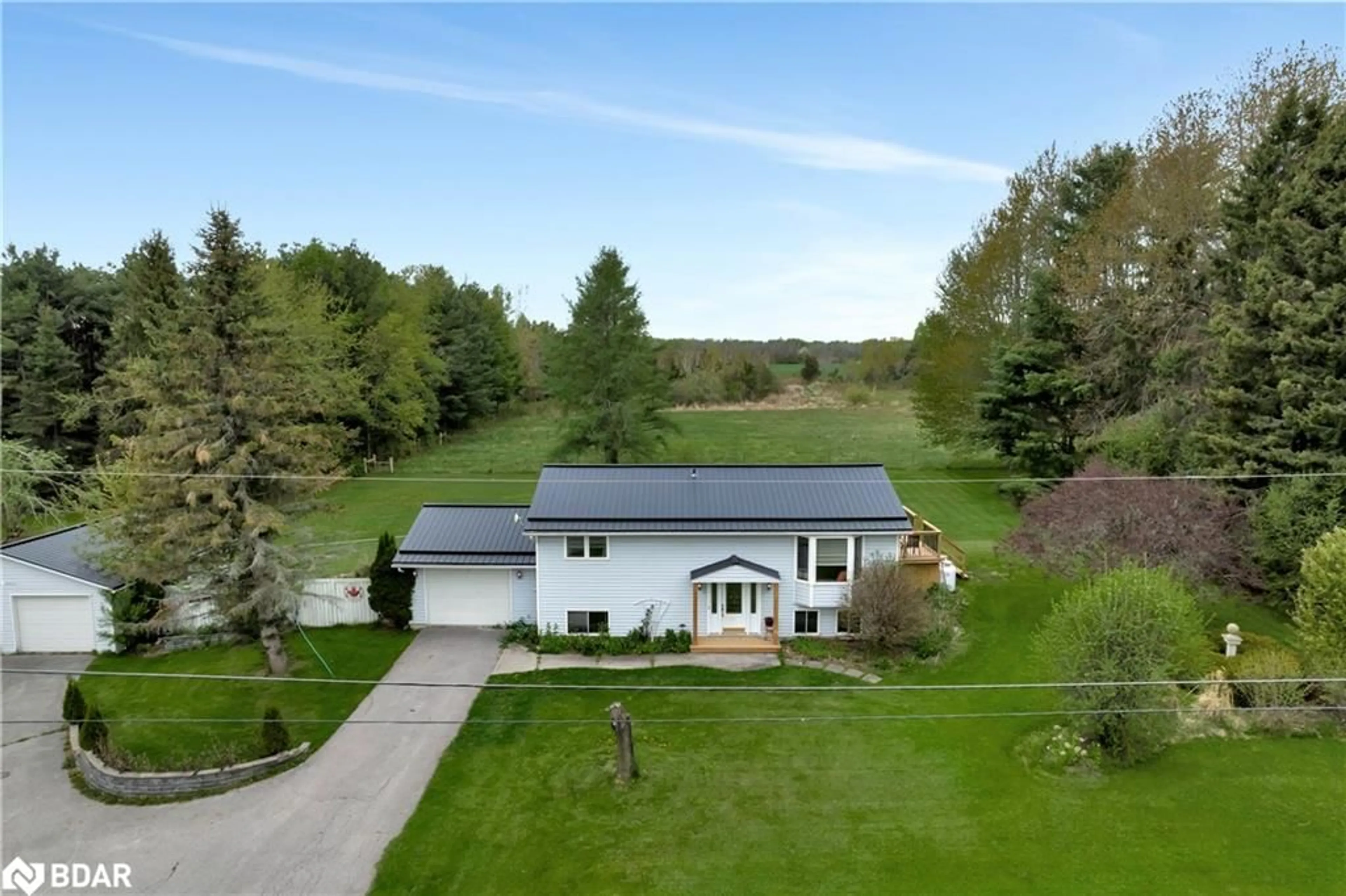 A pic from outside/outdoor area/front of a property/back of a property/a pic from drone, unknown for 32 Mcmurray Rd, Quinte West Ontario K8V 6A4