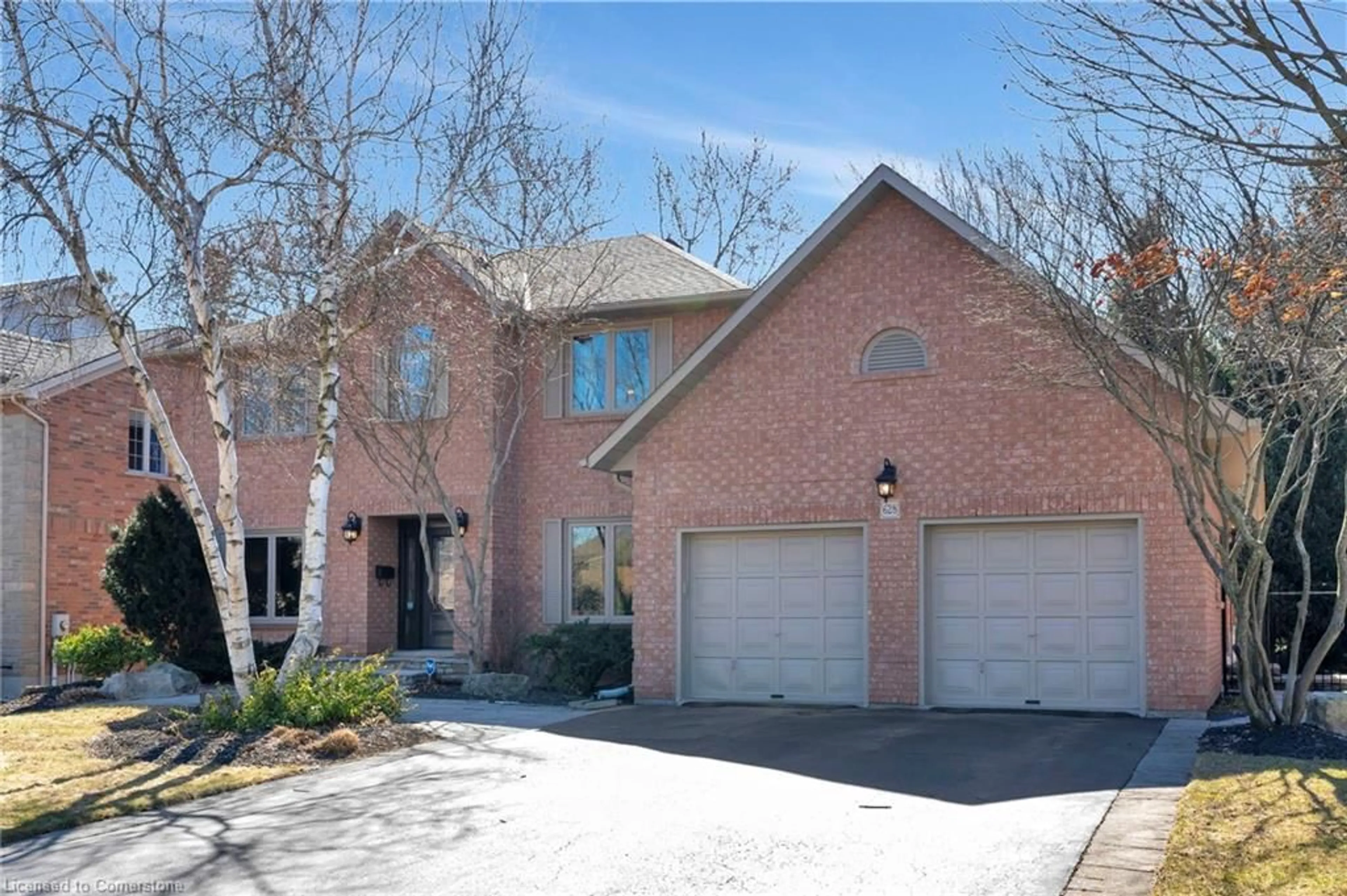 Home with brick exterior material, street for 628 Highvalley Rd, Ancaster Ontario L9G 3X3