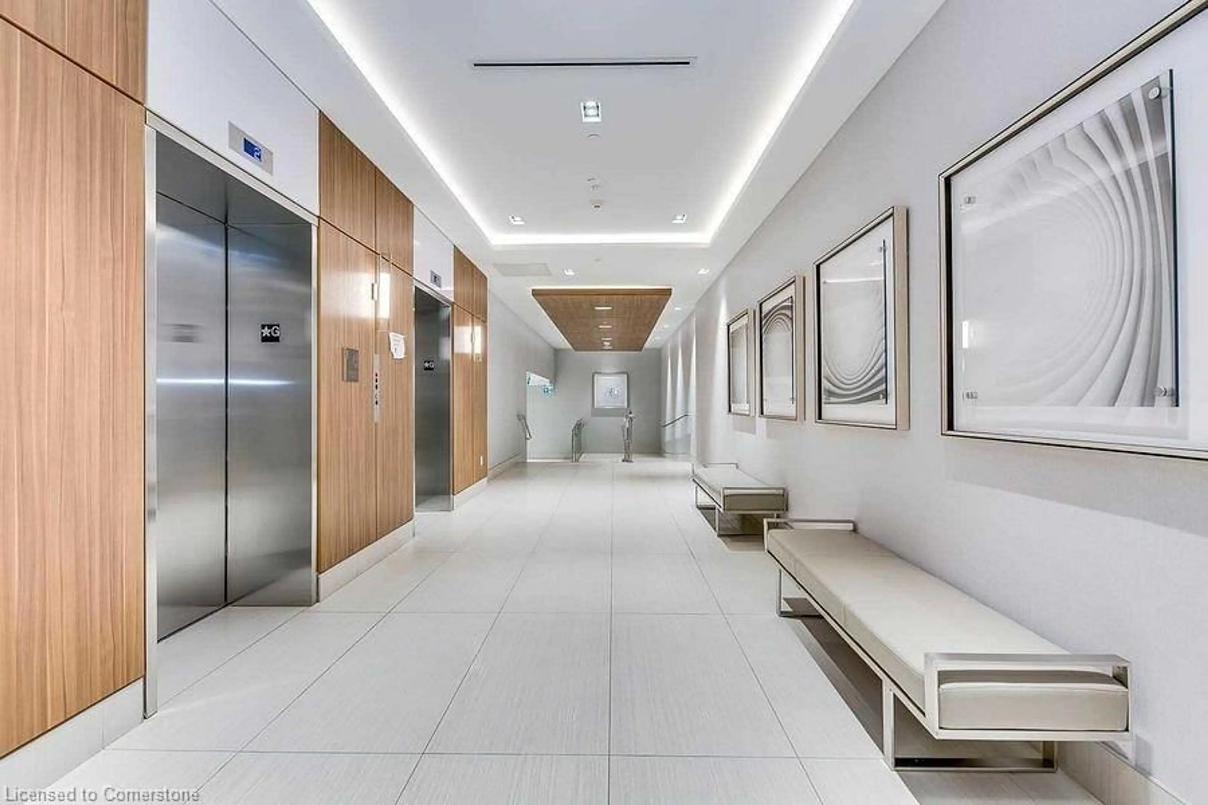 Indoor foyer for 20 Shore Breeze Dr #3103, Toronto Ontario M8V 0C7