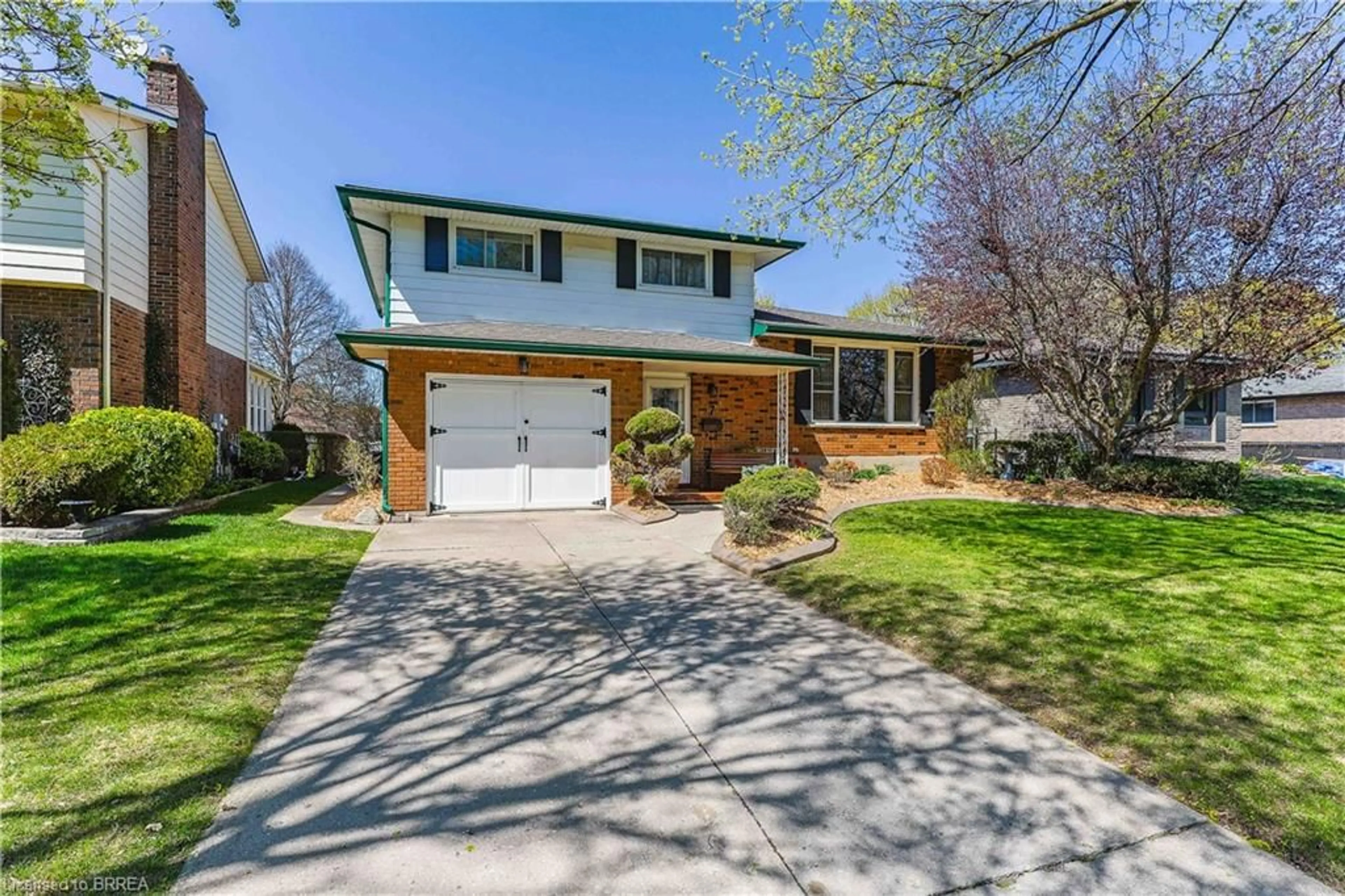 Home with brick exterior material, street for 7 Crestlynn Cres, Simcoe Ontario N3Y 4V3