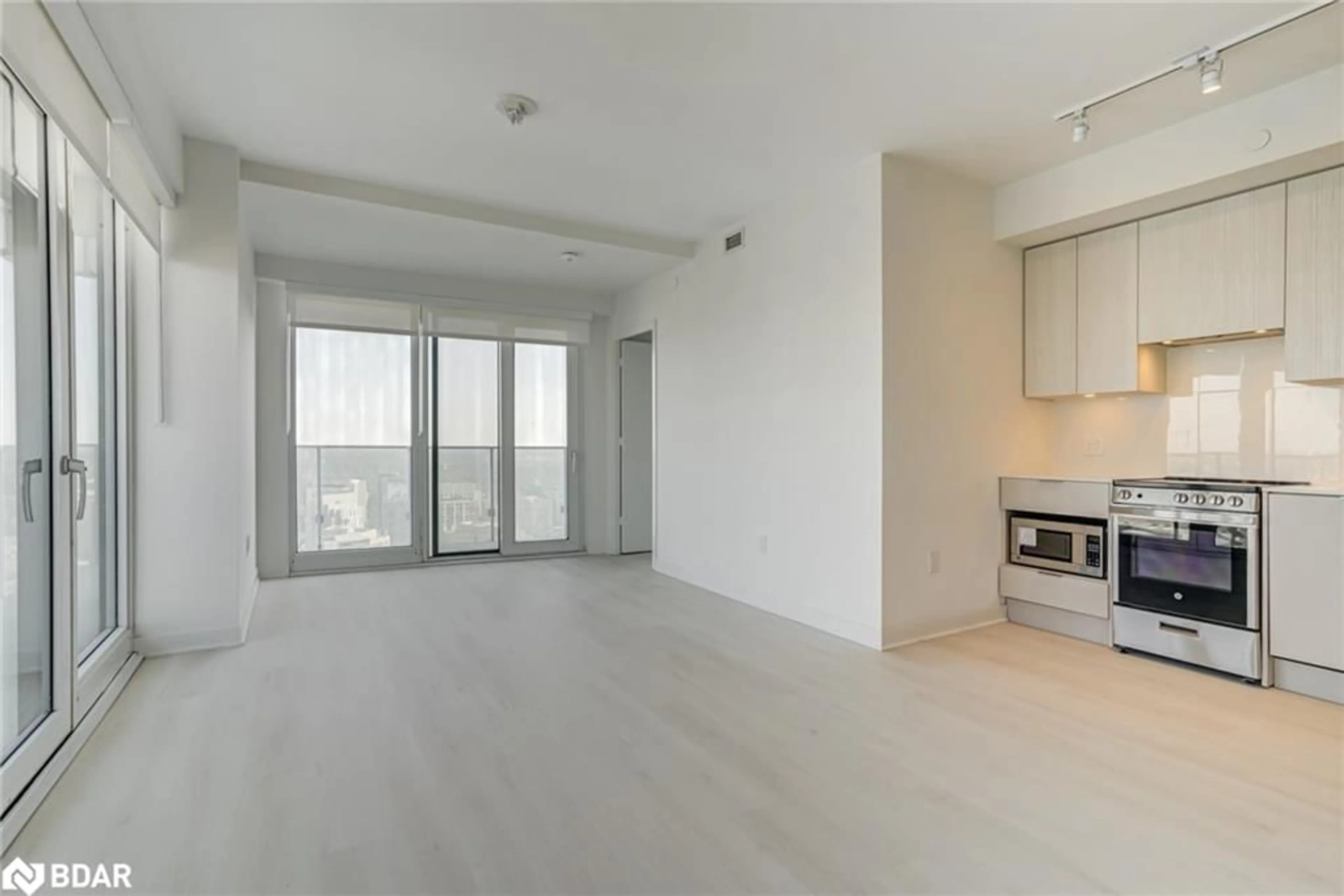 A pic of a room for 3900 Confederation Pky #4710, Mississauga Ontario L5B 0M3