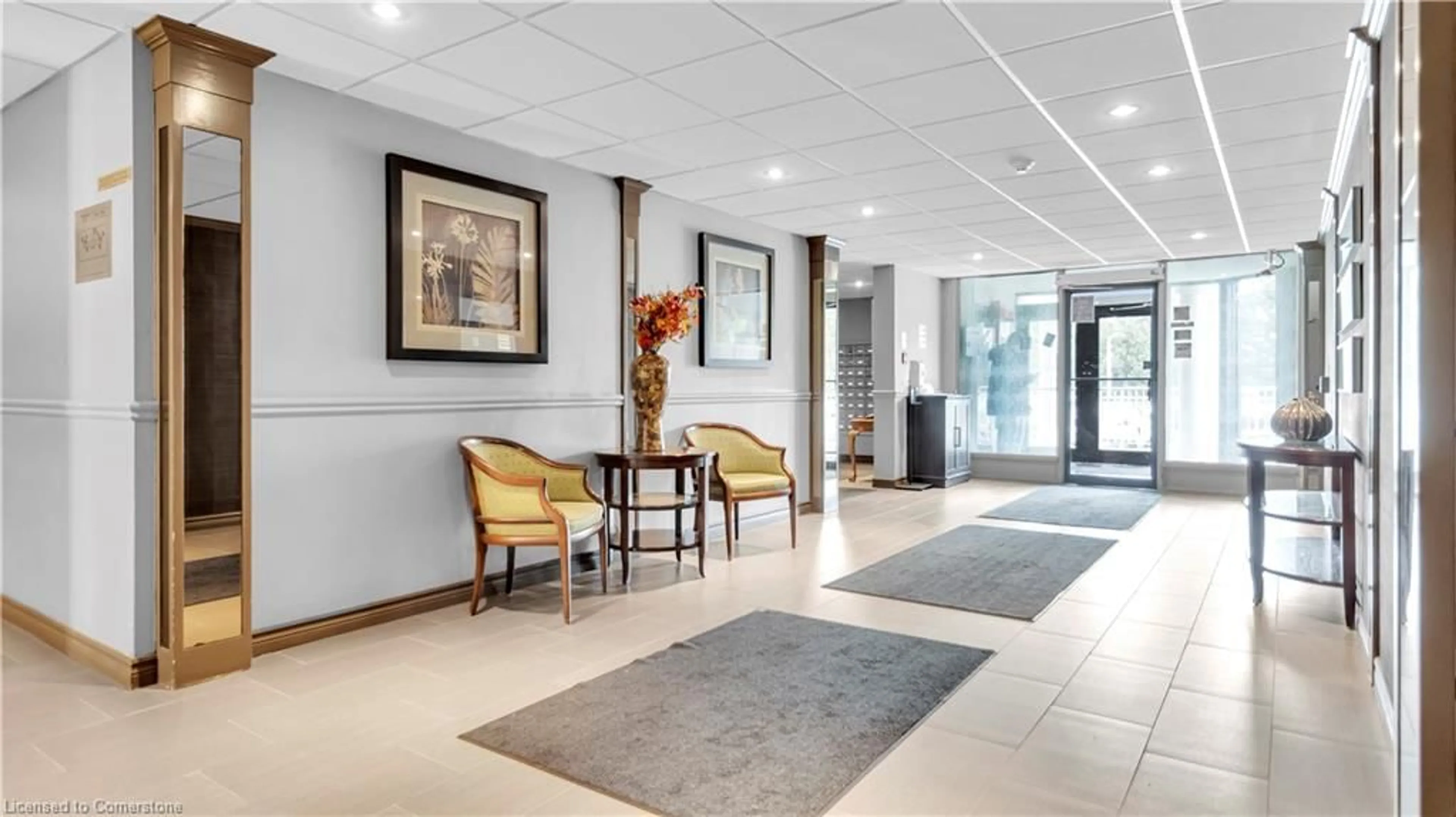 Lobby for 35 Green Valley Dr #1610, Kitchener Ontario N2P 2A5