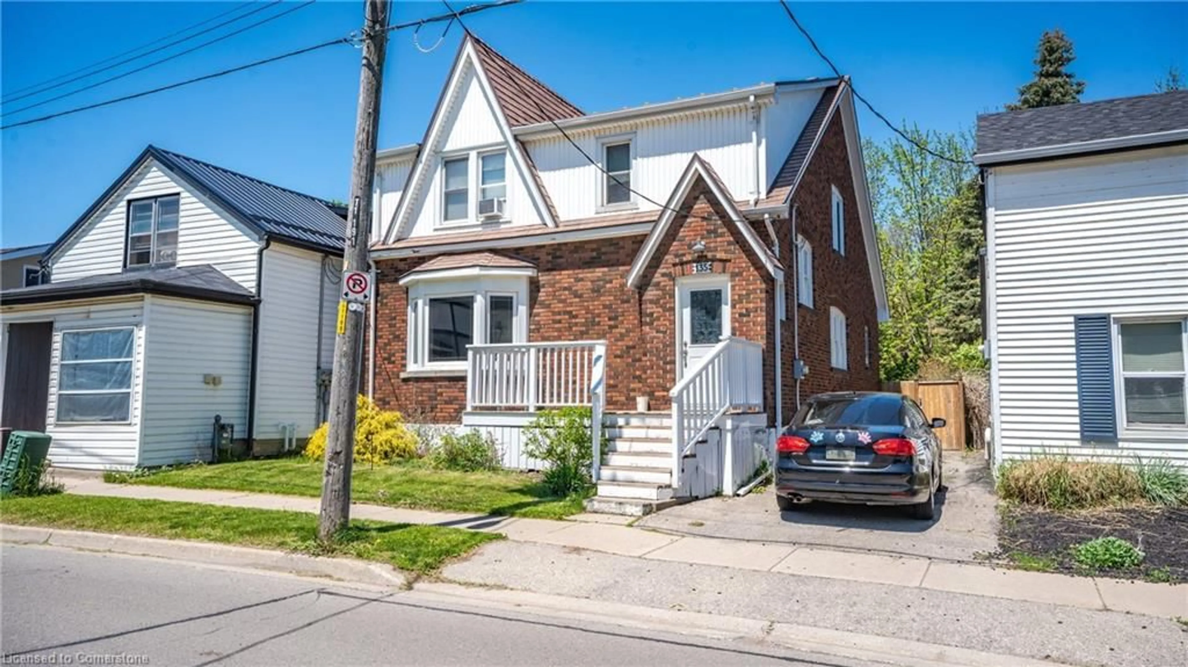 Home with brick exterior material, street for 135 Stanley St, Simcoe Ontario N3Y 1M6