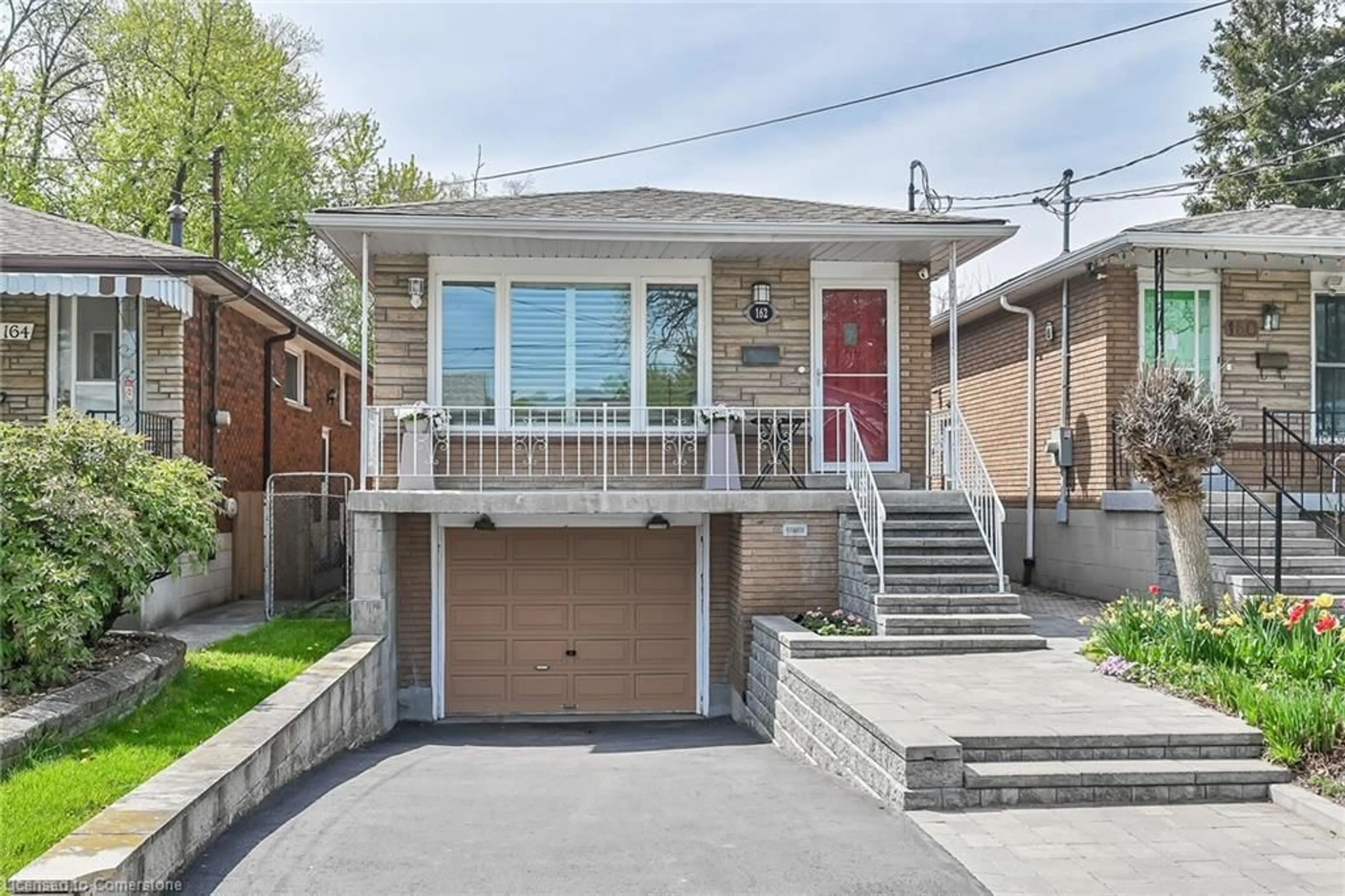 Home with brick exterior material, street for 162 East 23rd St, Hamilton Ontario L8V 2X1