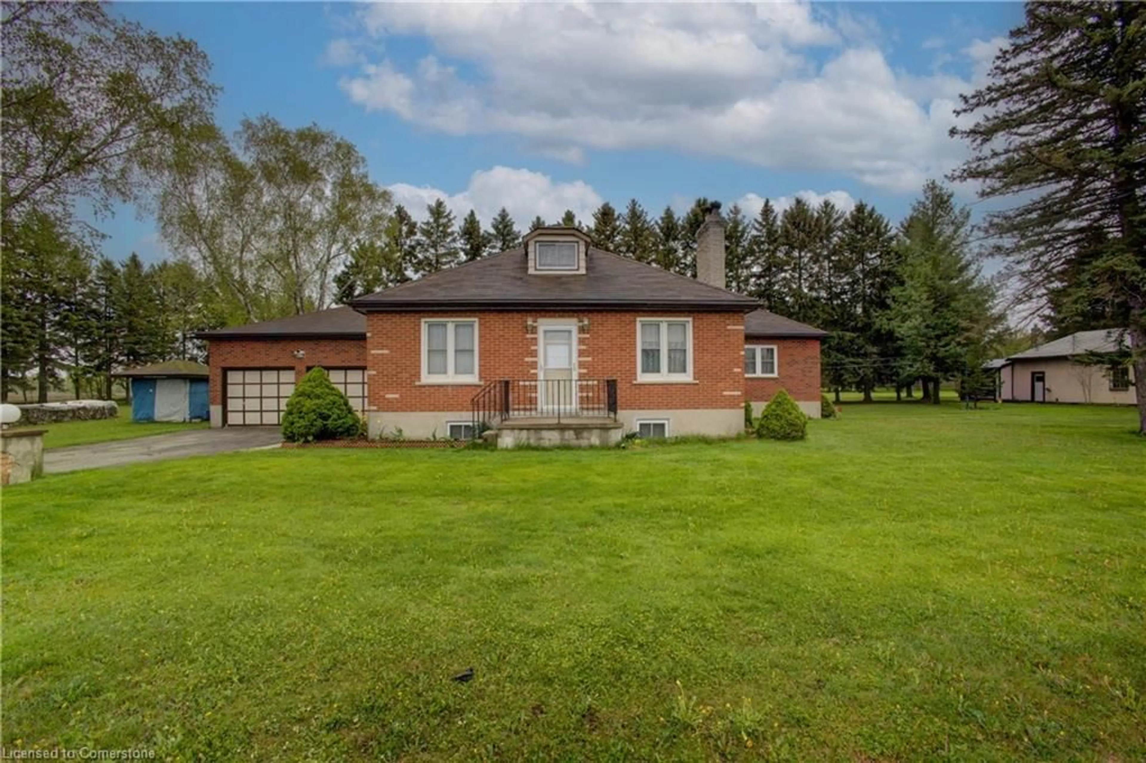 Home with brick exterior material, building for 6290 Line 86, West Montrose Ontario N0B 2V0
