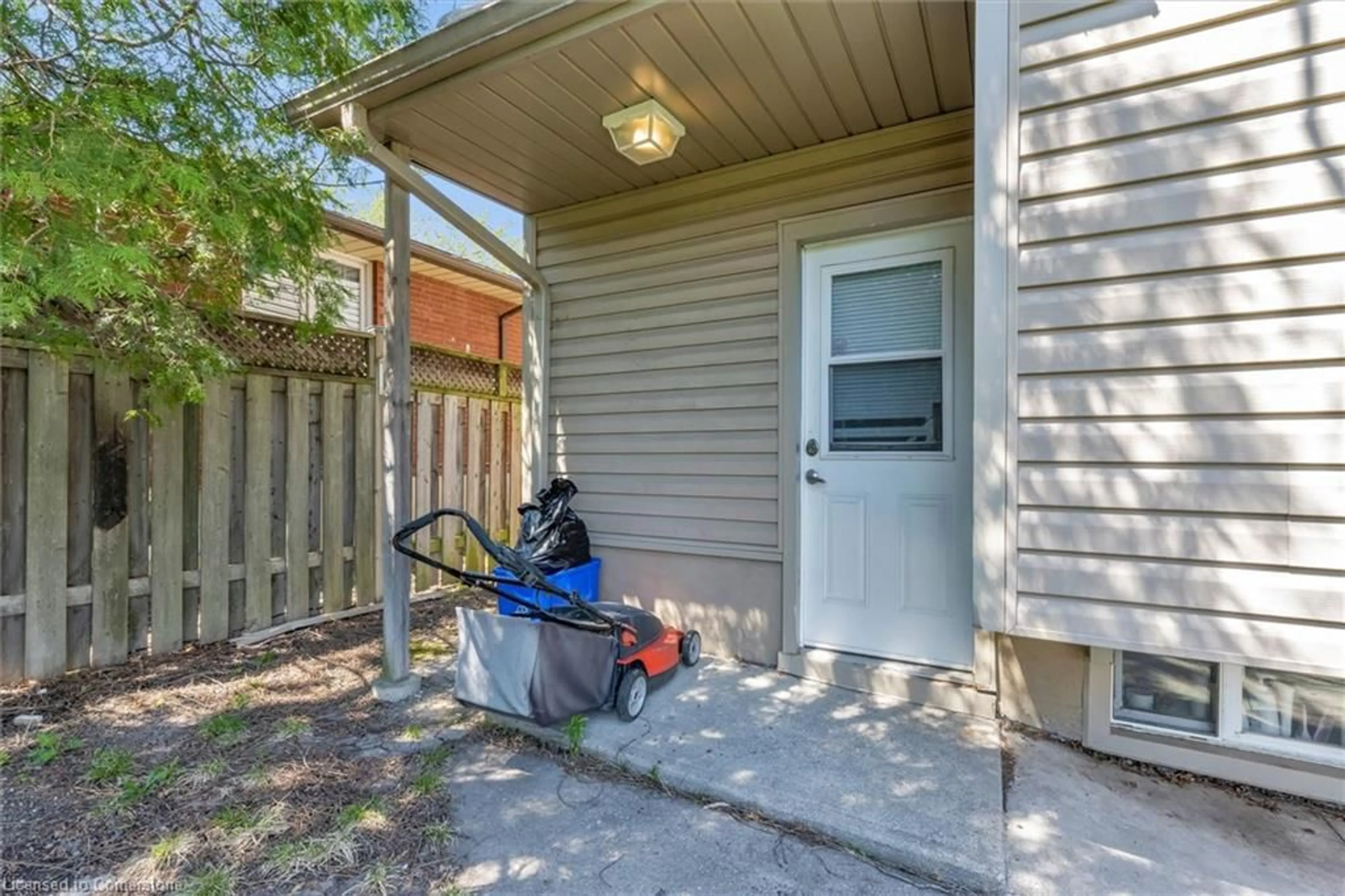 Unknown for 99 Mohawk Rd, Hamilton Ontario L9C 1W2
