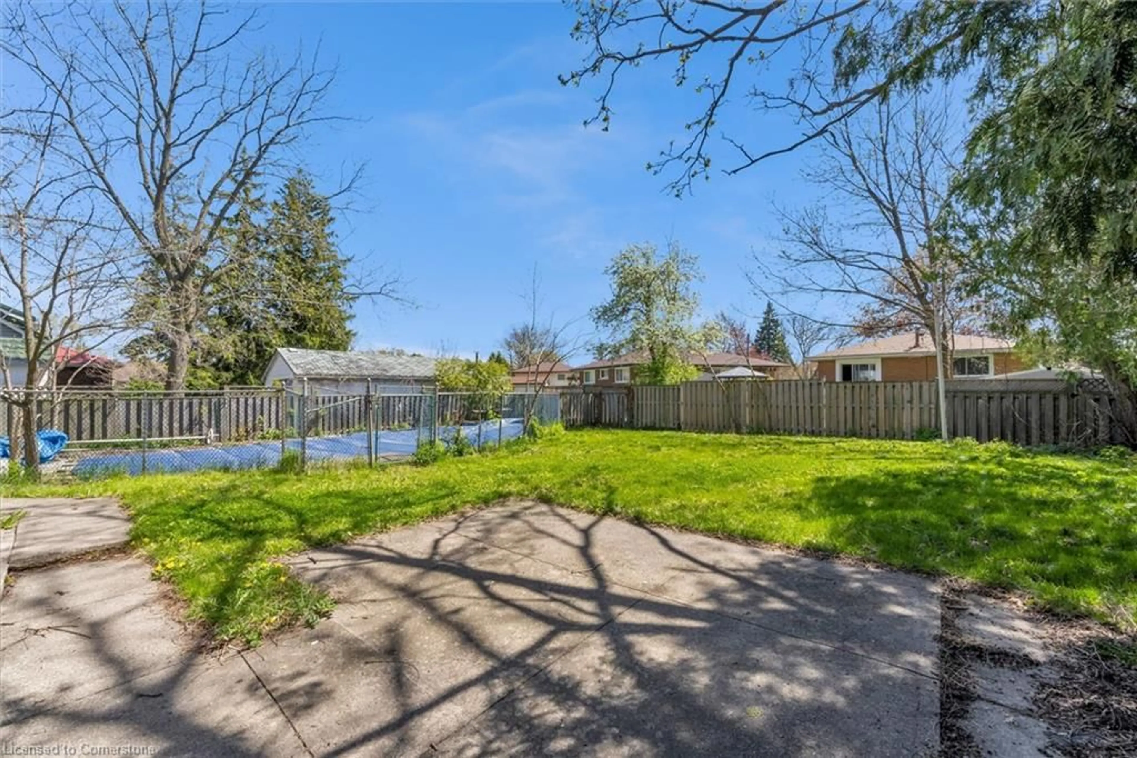A pic from outside/outdoor area/front of a property/back of a property/a pic from drone, water/lake/river/ocean view for 99 Mohawk Rd, Hamilton Ontario L9C 1W2