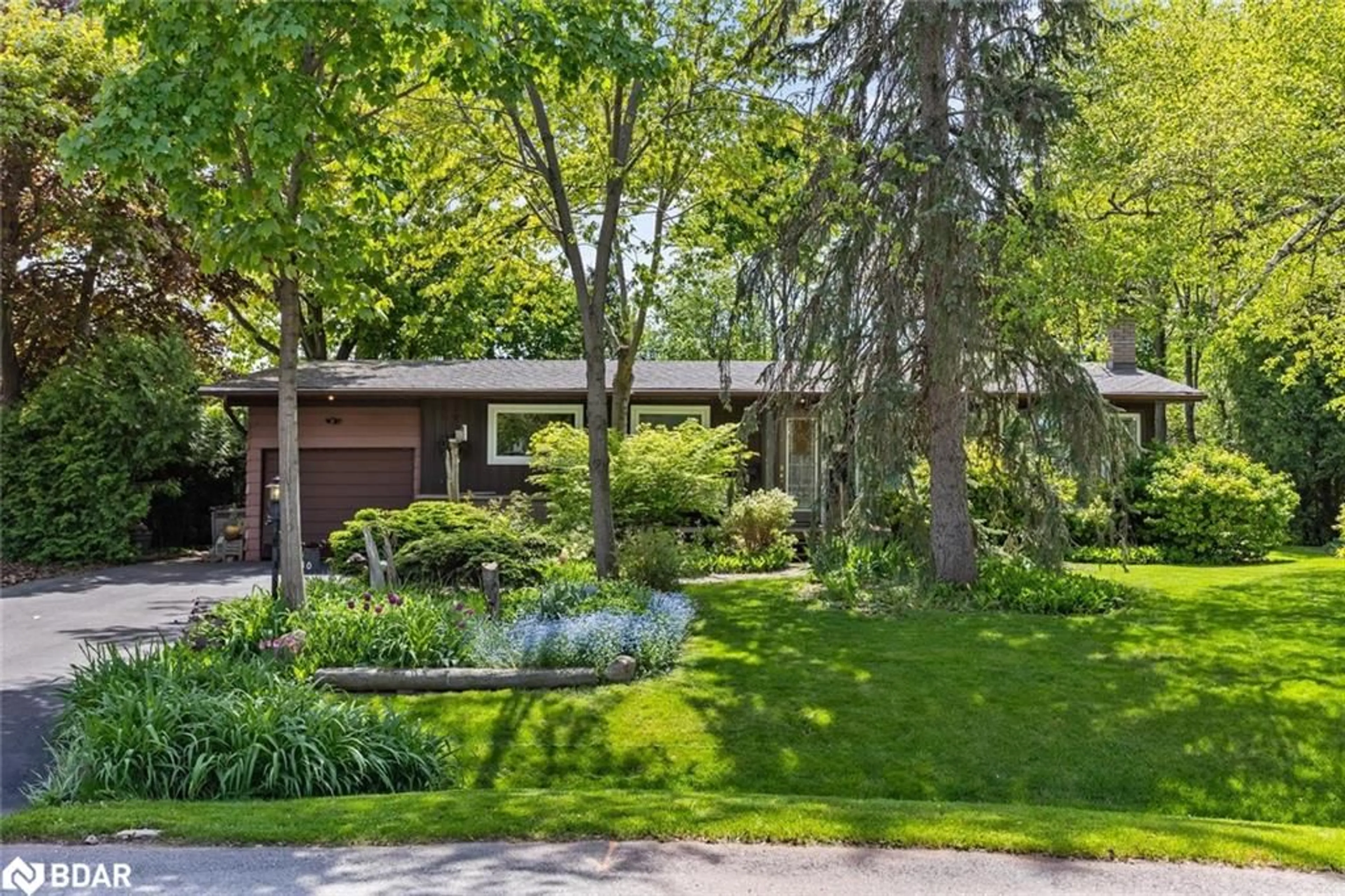 Unknown for 1330 Langdale Cres, Oakville Ontario L6H 2K8