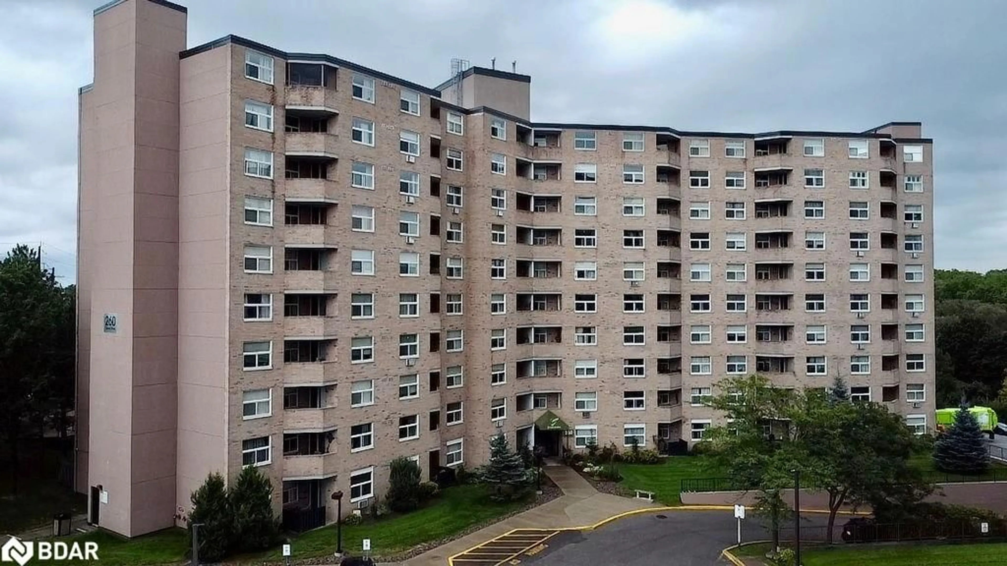 A pic from outside/outdoor area/front of a property/back of a property/a pic from drone, city buildings view from balcony for 260 Davis Dr #306, Newmarket Ontario L3Y 7C3