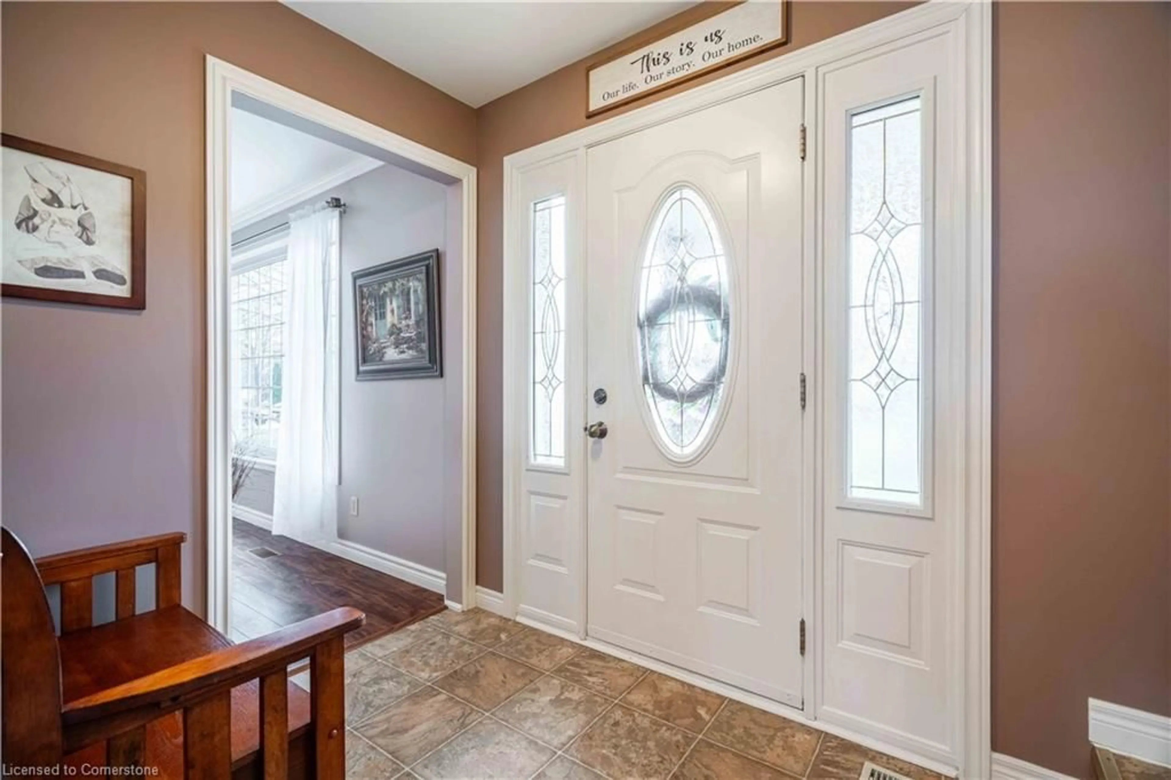 Indoor entryway for 278 Morrison Dr, Caledonia Ontario N3W 1A8