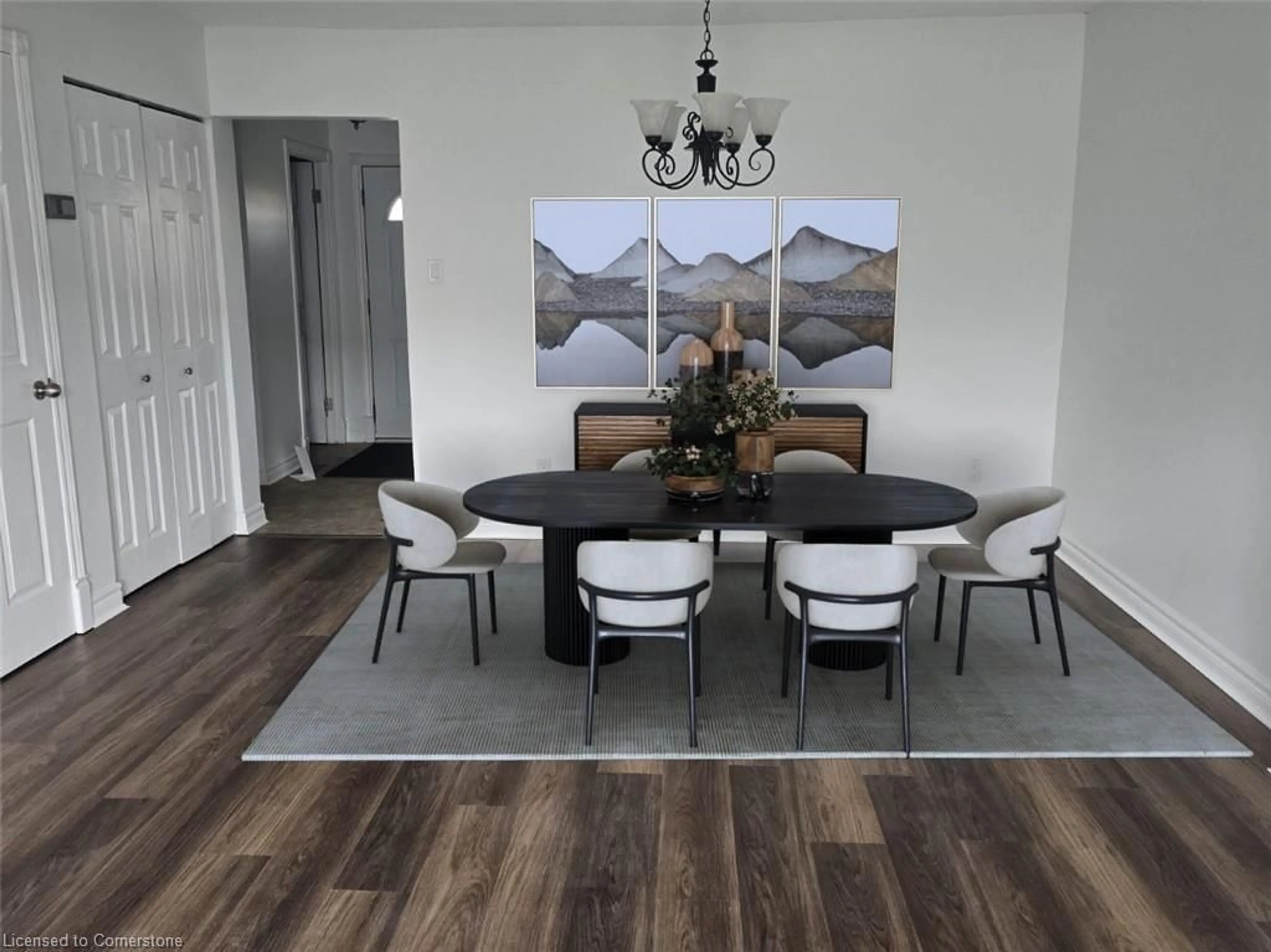 Dining room, wood/laminate floor for 1350 Garth St #82, Hamilton Ontario L9C 5V3