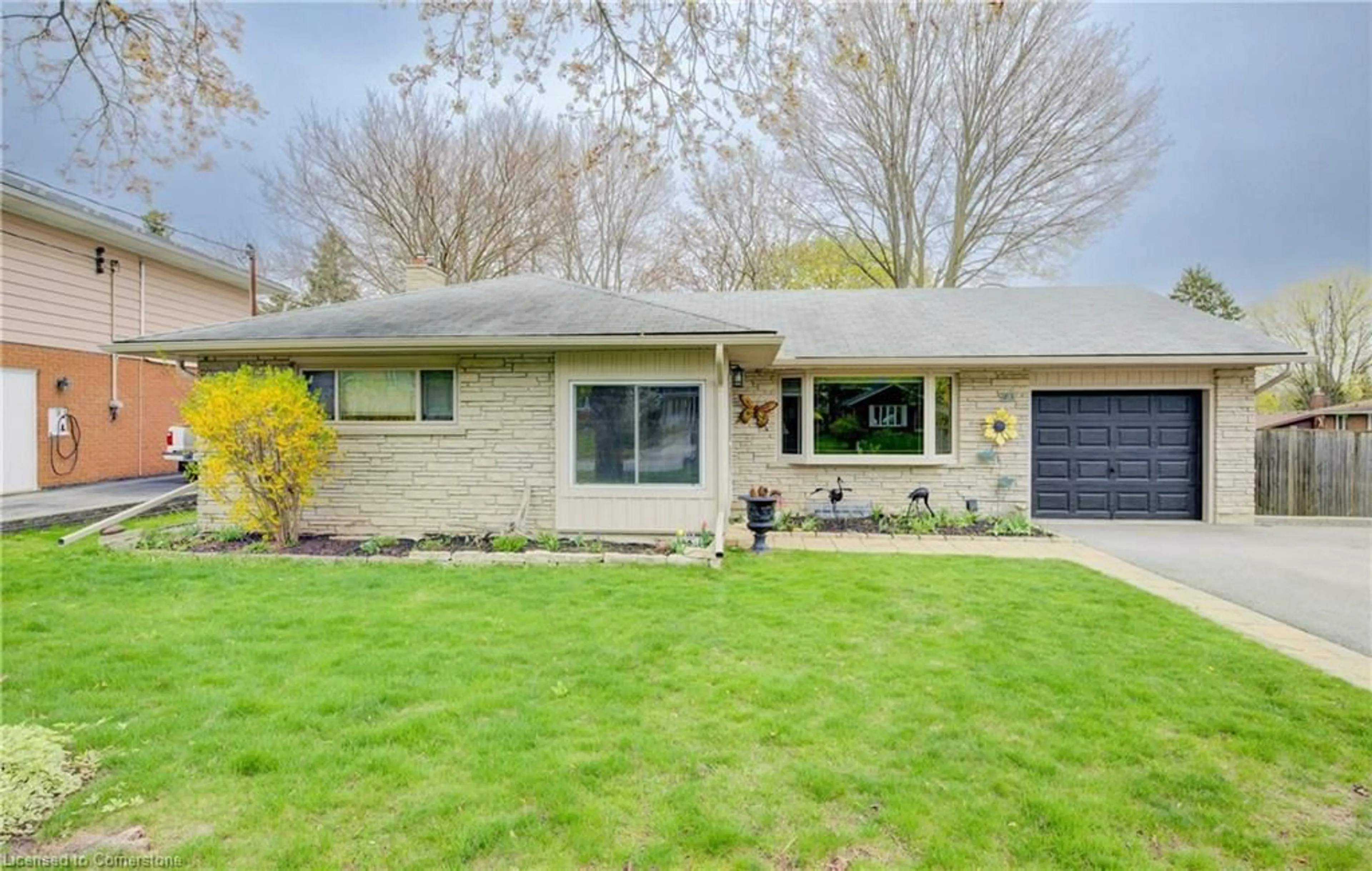 Home with brick exterior material, street for 83 Cloverdale Cres, Kitchener Ontario N2M 4X1