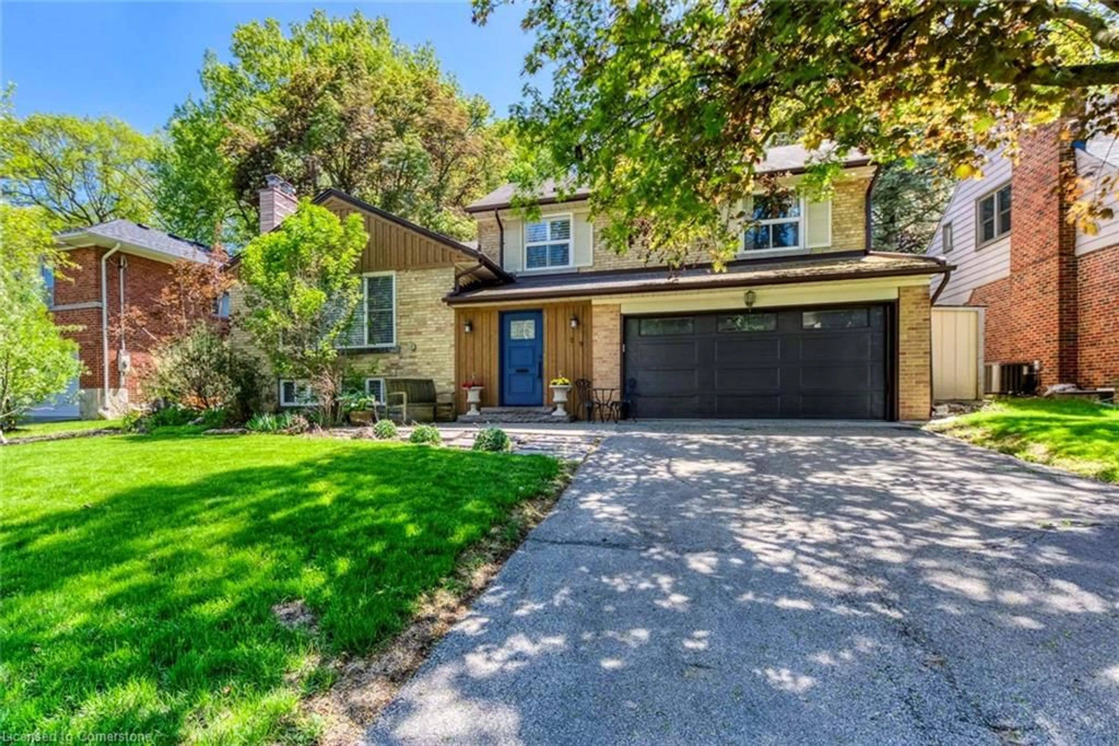 Home with brick exterior material, street for 29 Pinehurst Cres, Etobicoke Ontario M9A 3A4