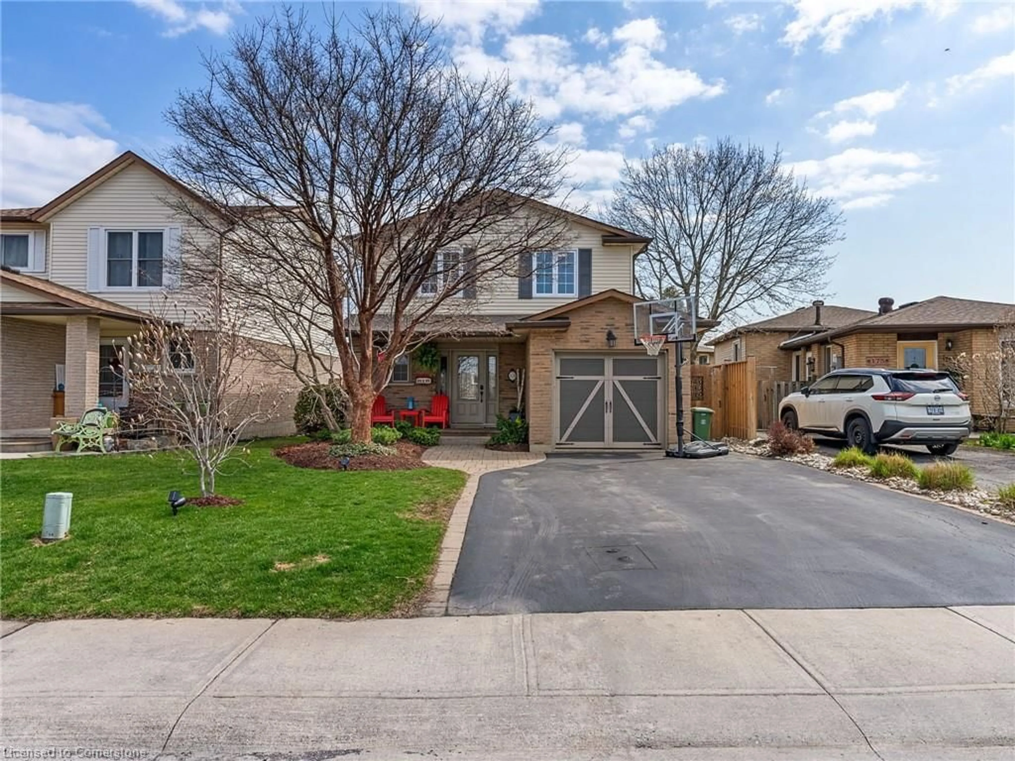 Home with brick exterior material, street for 173 Napoli Crt, Hamilton Ontario L9C 7A2