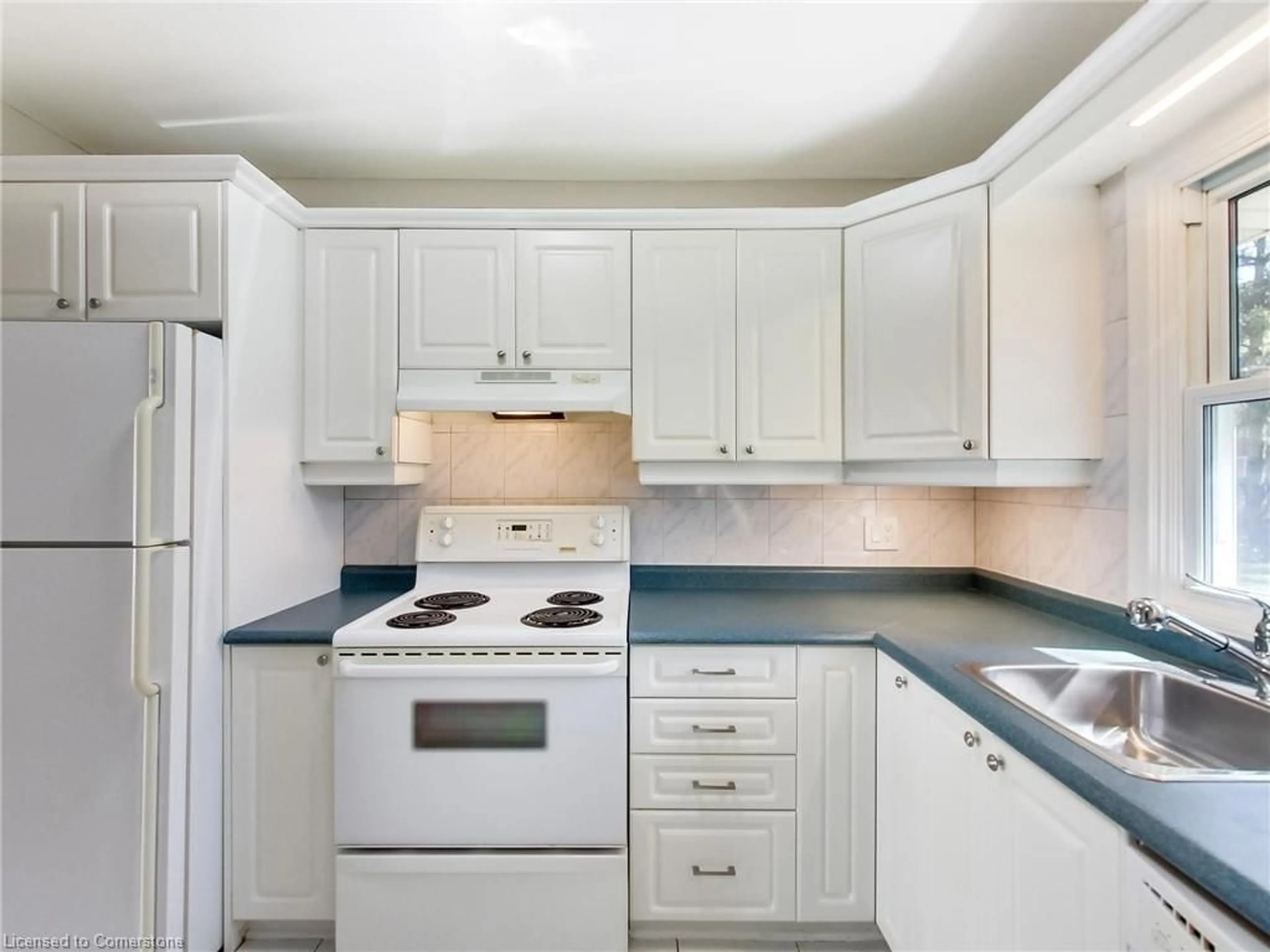 Standard kitchen, unknown for 153 Limeridge Rd #16, Hamilton Ontario L9C 2V3