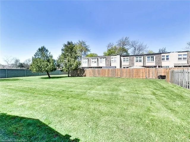 Additional property image - 153 Limeridge Rd Unit 16