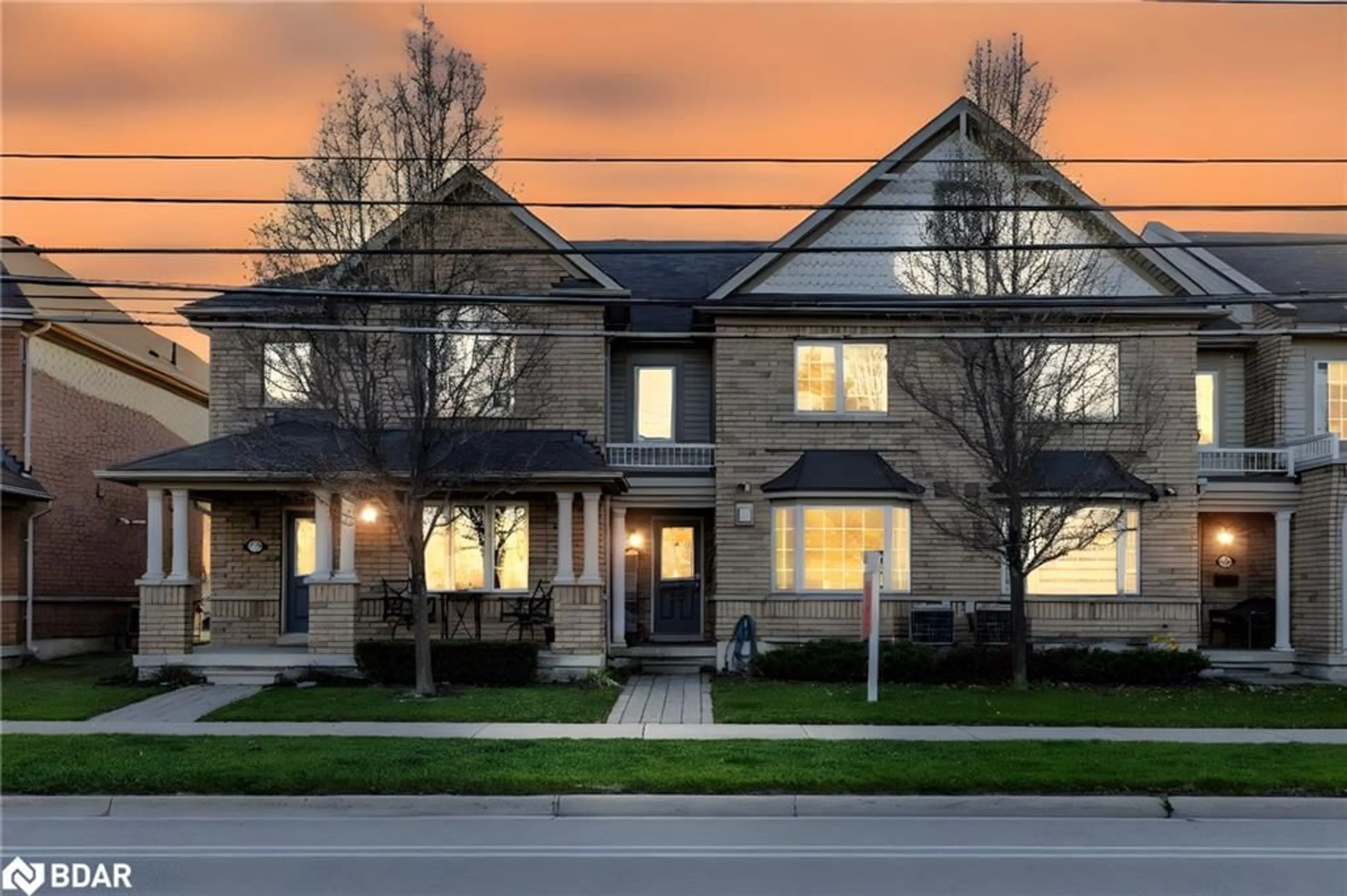 Home with brick exterior material, street for 454 Beach Blvd #20, Hamilton Ontario L8H 6X1