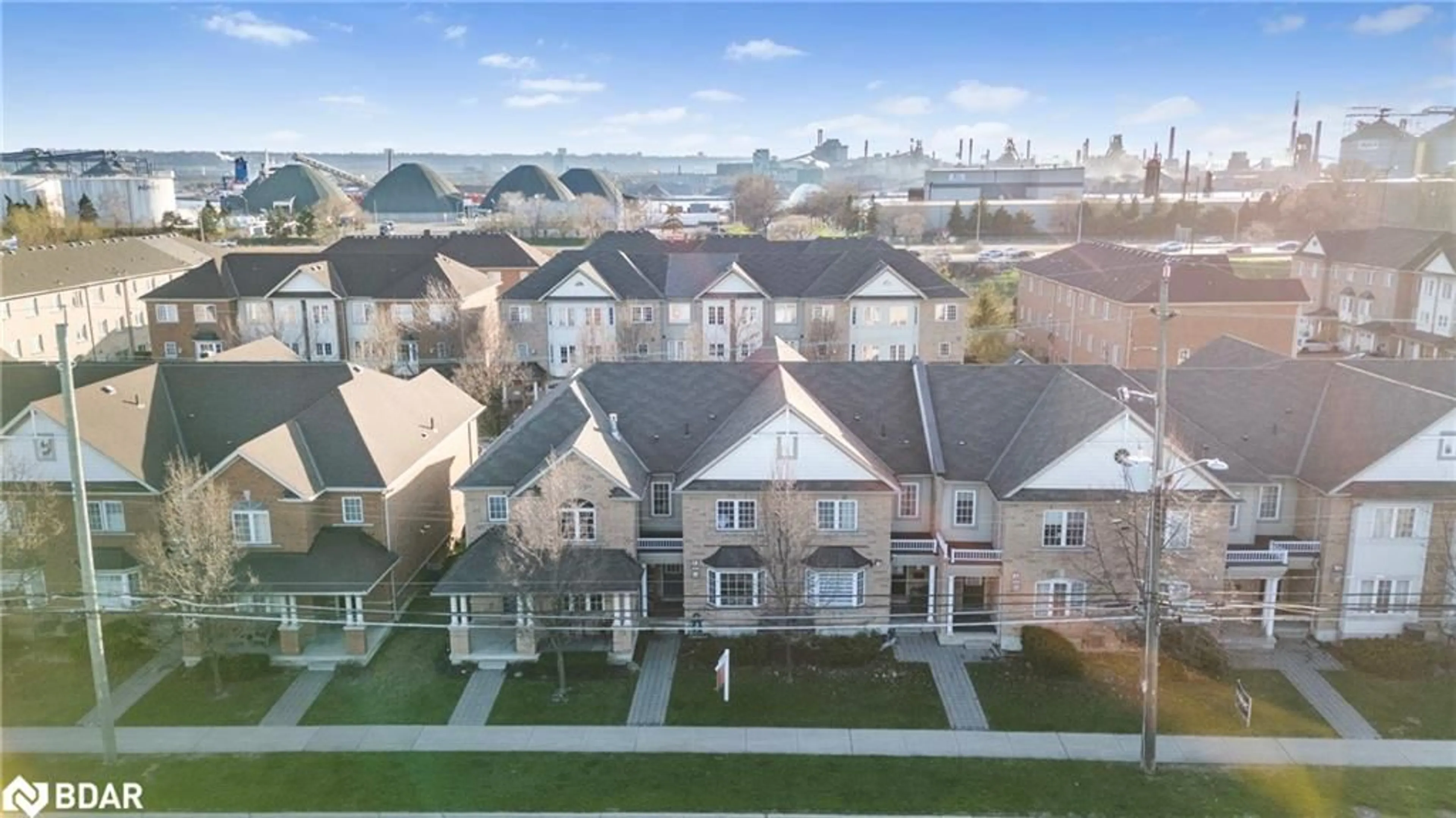 A pic from outside/outdoor area/front of a property/back of a property/a pic from drone, street for 454 Beach Blvd #20, Hamilton Ontario L8H 6X1