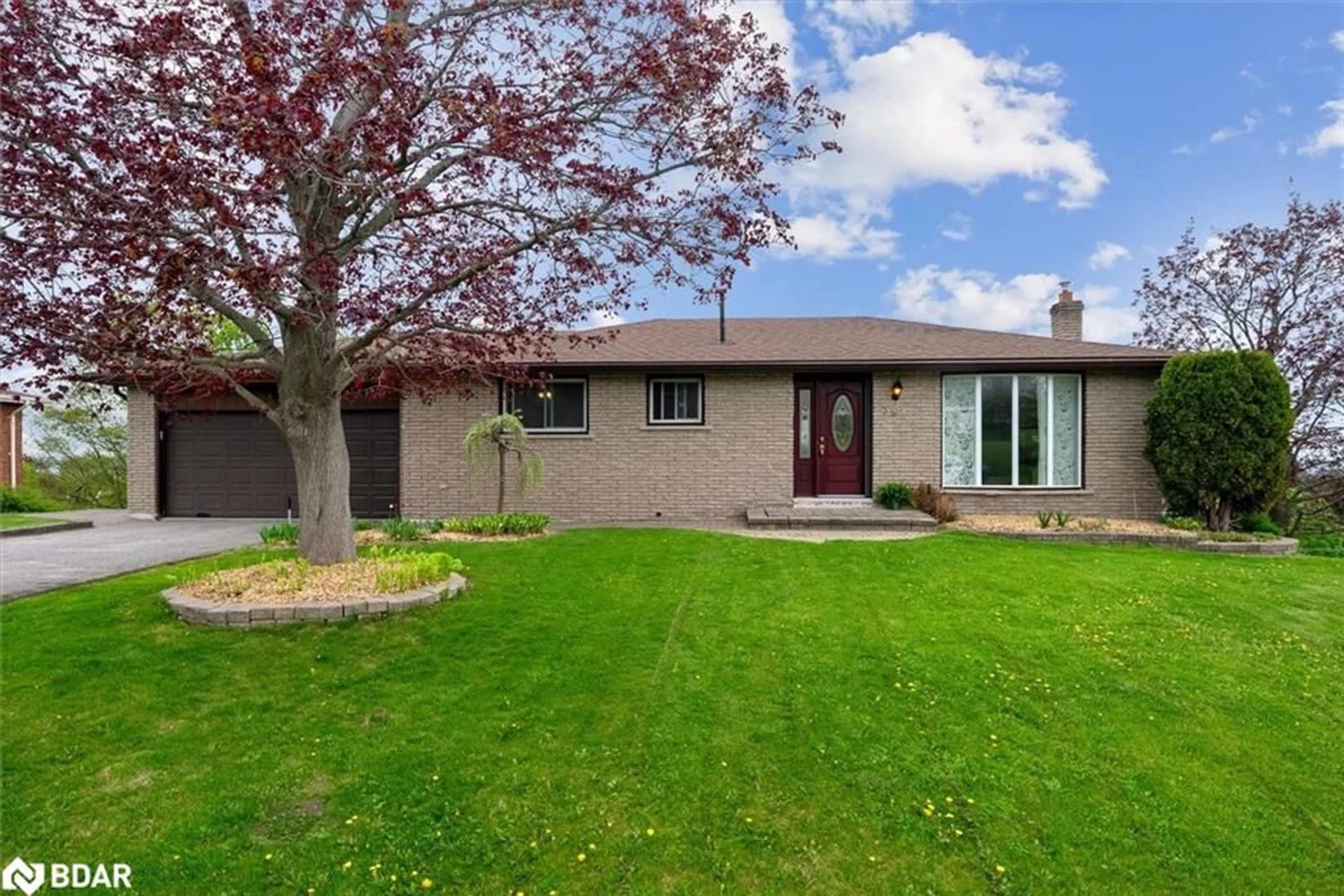 Home with brick exterior material, street for 381 Country Club Cir, Bobcaygeon Ontario K0M 1A0