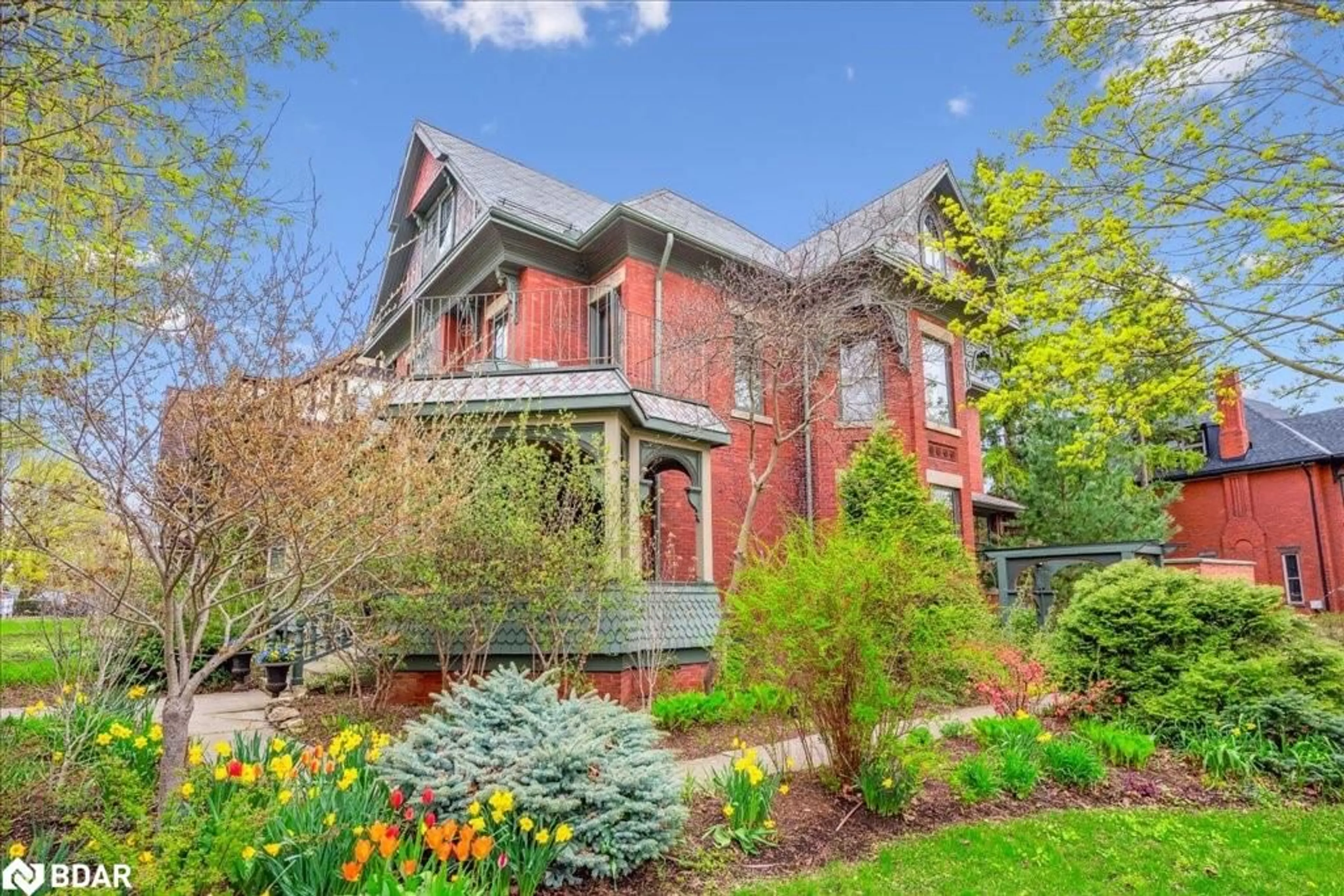 Home with brick exterior material, street for 80 London Rd W Rd, Guelph Ontario N1H 2B7