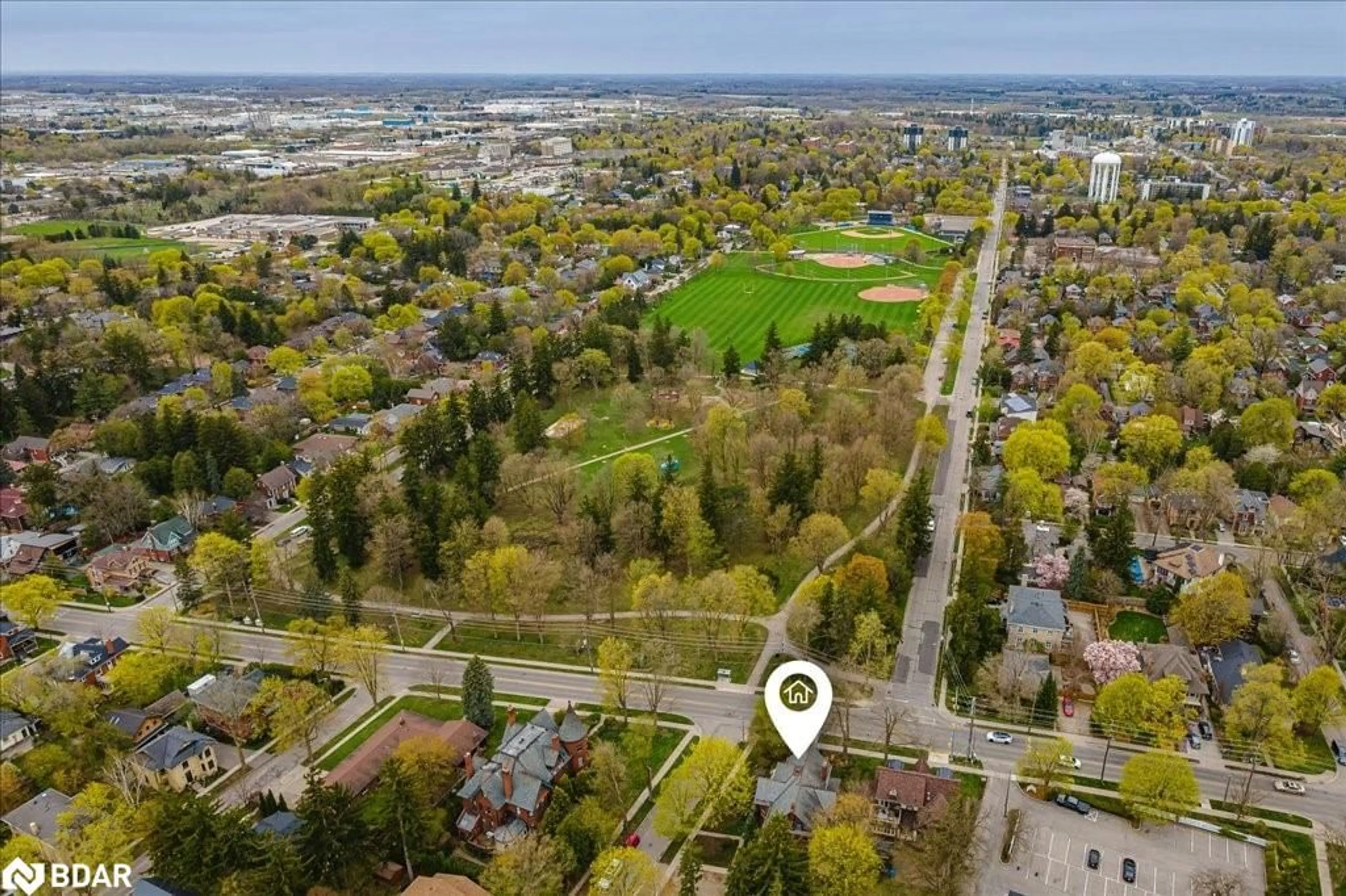 A pic from outside/outdoor area/front of a property/back of a property/a pic from drone, street for 80 London Rd W Rd, Guelph Ontario N1H 2B7