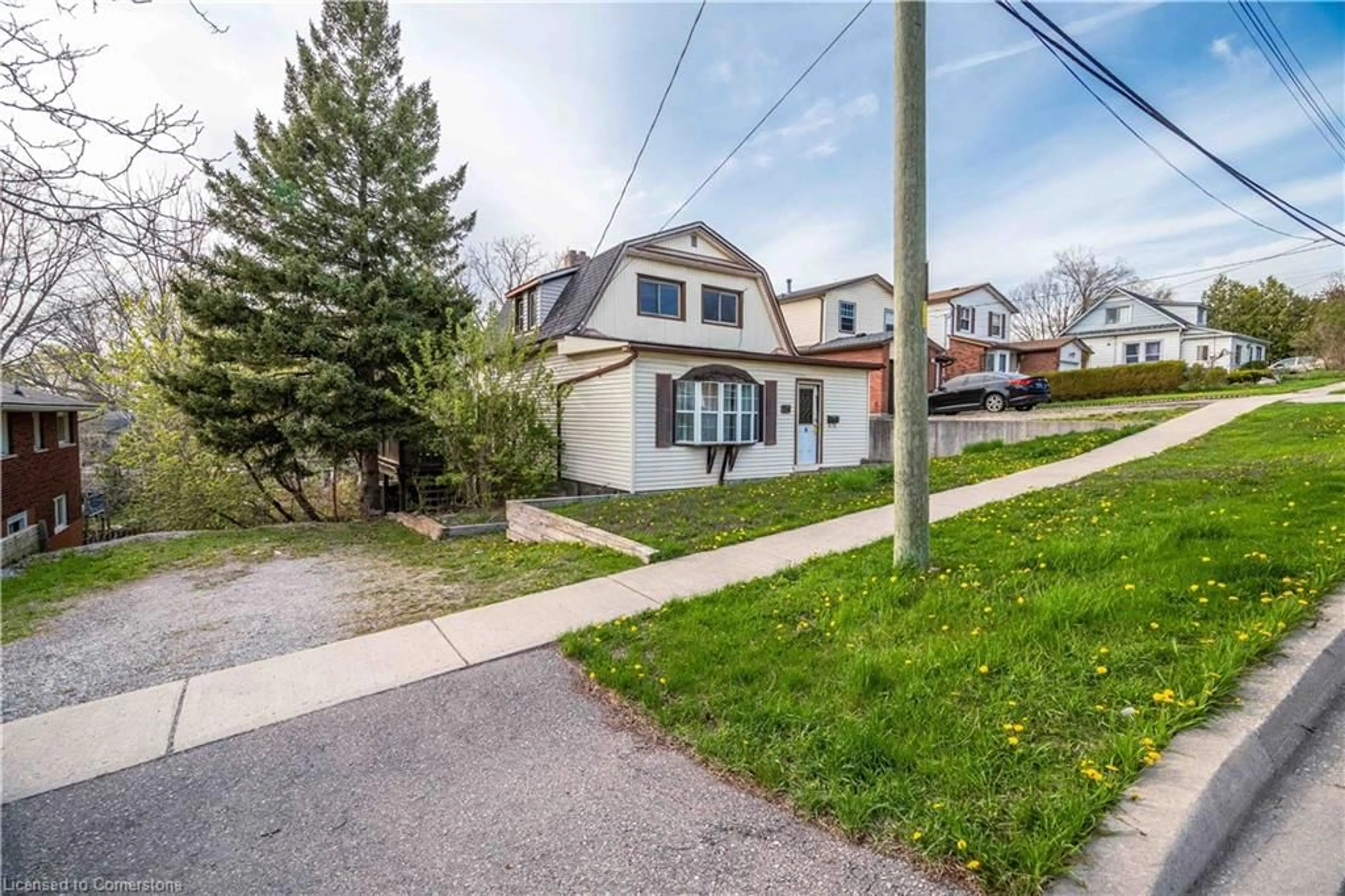 Unknown for 23 Aberdeen St, Caledonia Ontario N3W 1C8