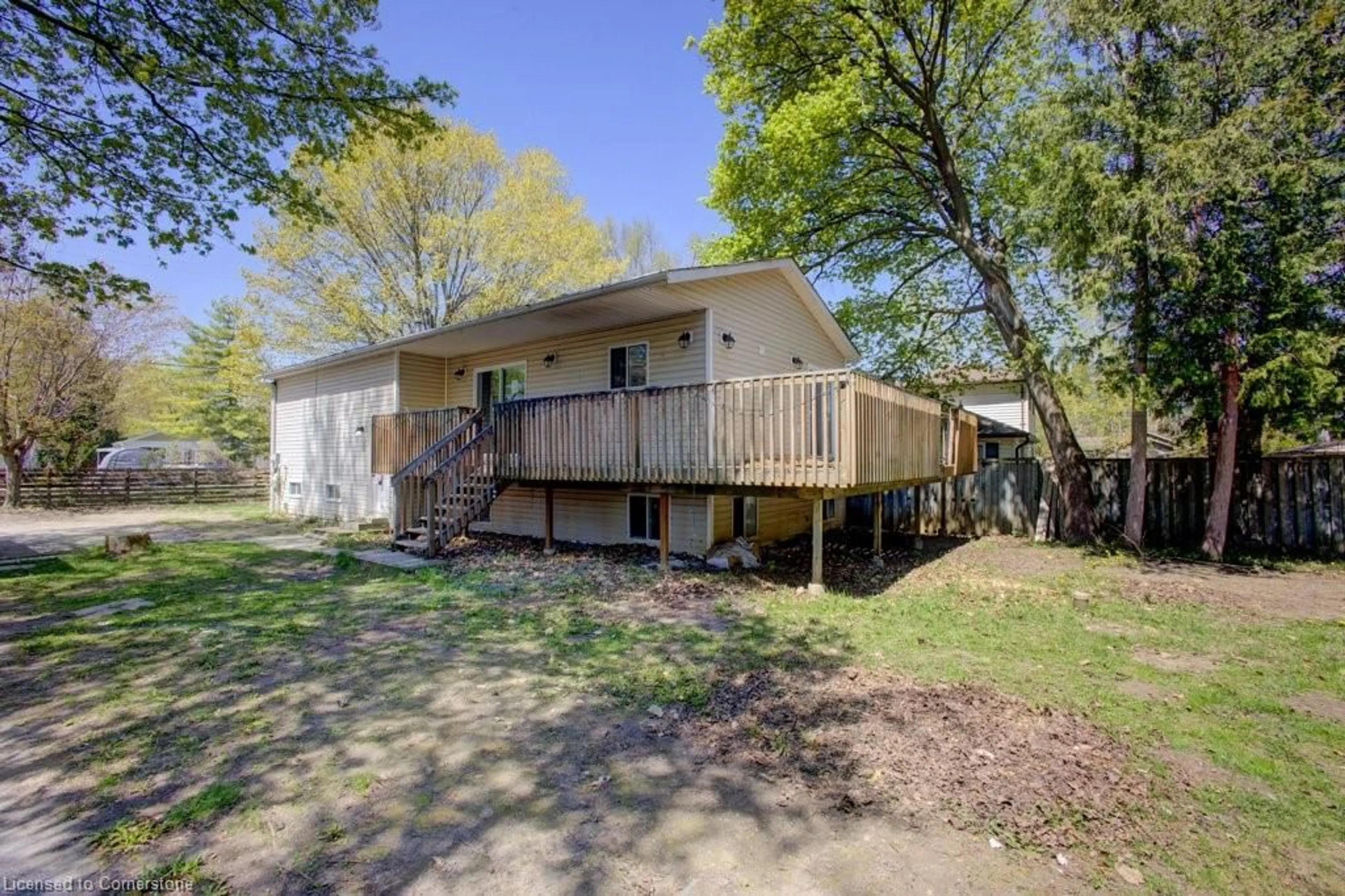 Unknown for 2081 25th Side Rd, Innisfil Ontario L9S 1Z4