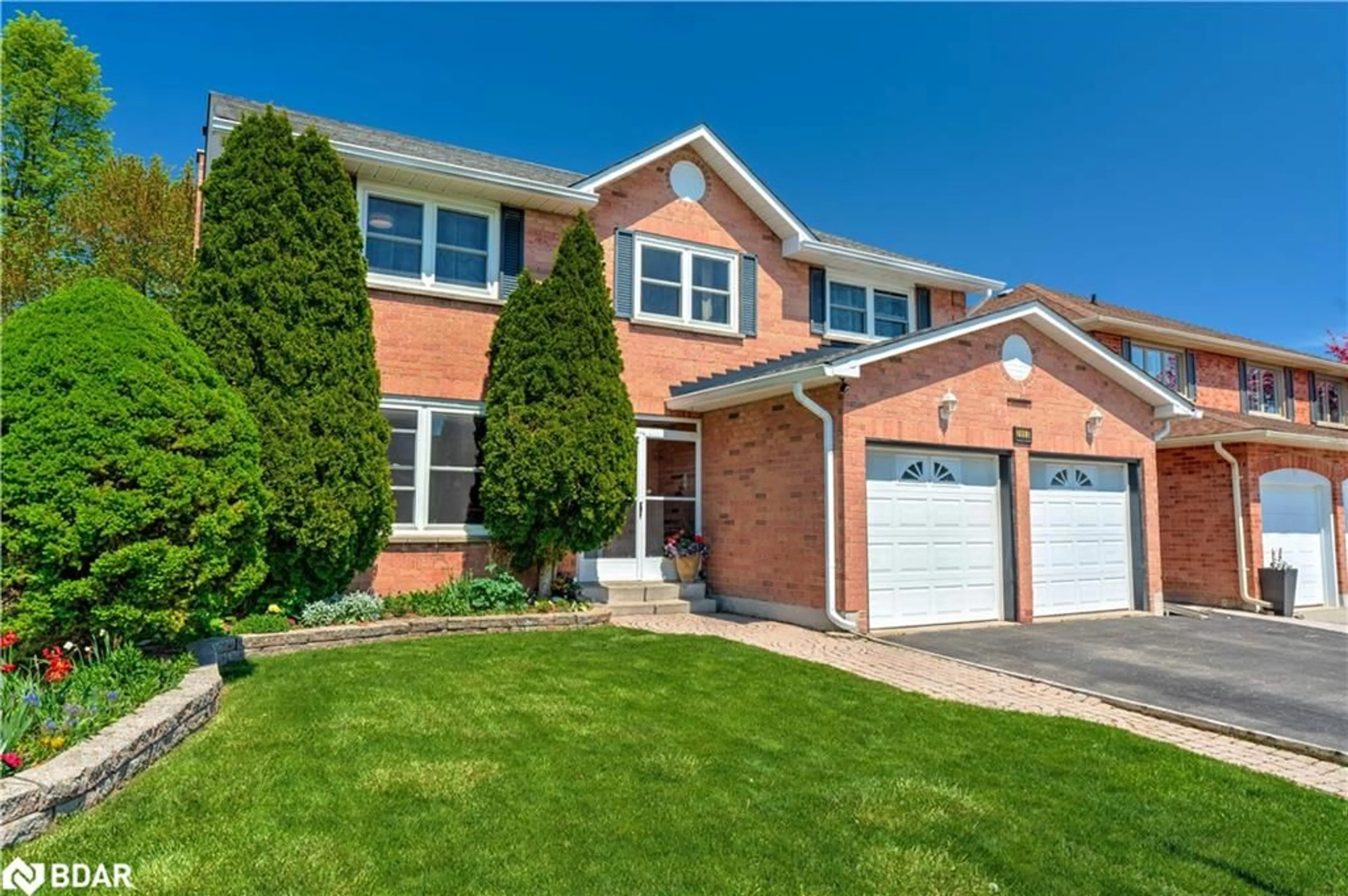 Home with brick exterior material, street for 2053 Deer Run Ave, Burlington Ontario L7M 2S1