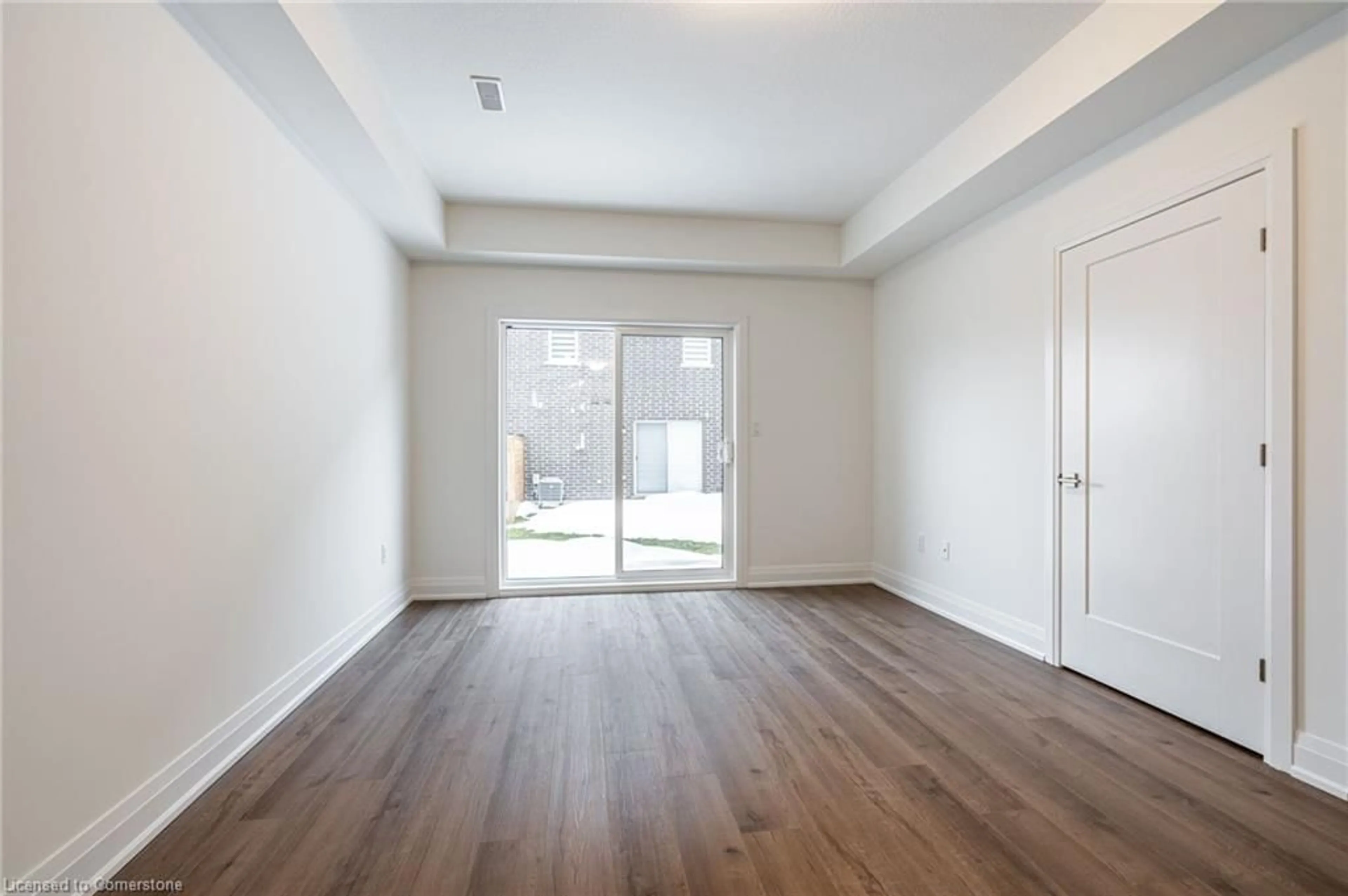 A pic of a room for 18 Clear Valley Dr, Hamilton Ontario L0R 1W0