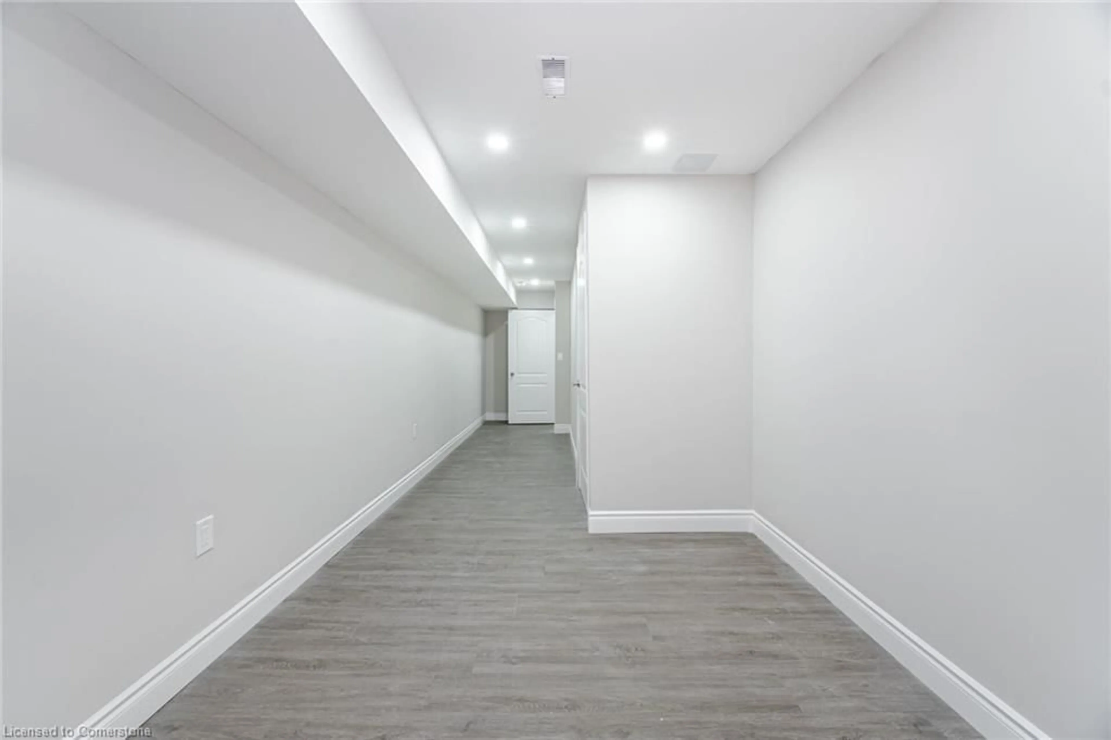 A pic of a room for 15 William Nador St, Kitchener Ontario N2R 0S3